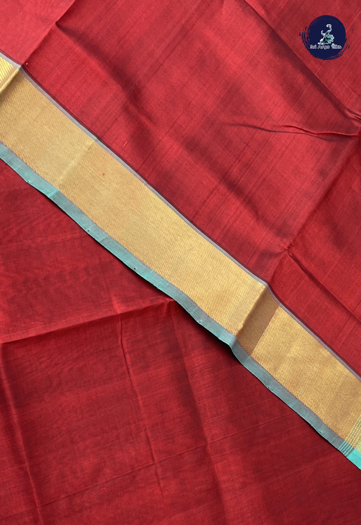 Dual Tone Maroon Simple Silk Cotton Saree With Plain Pattern