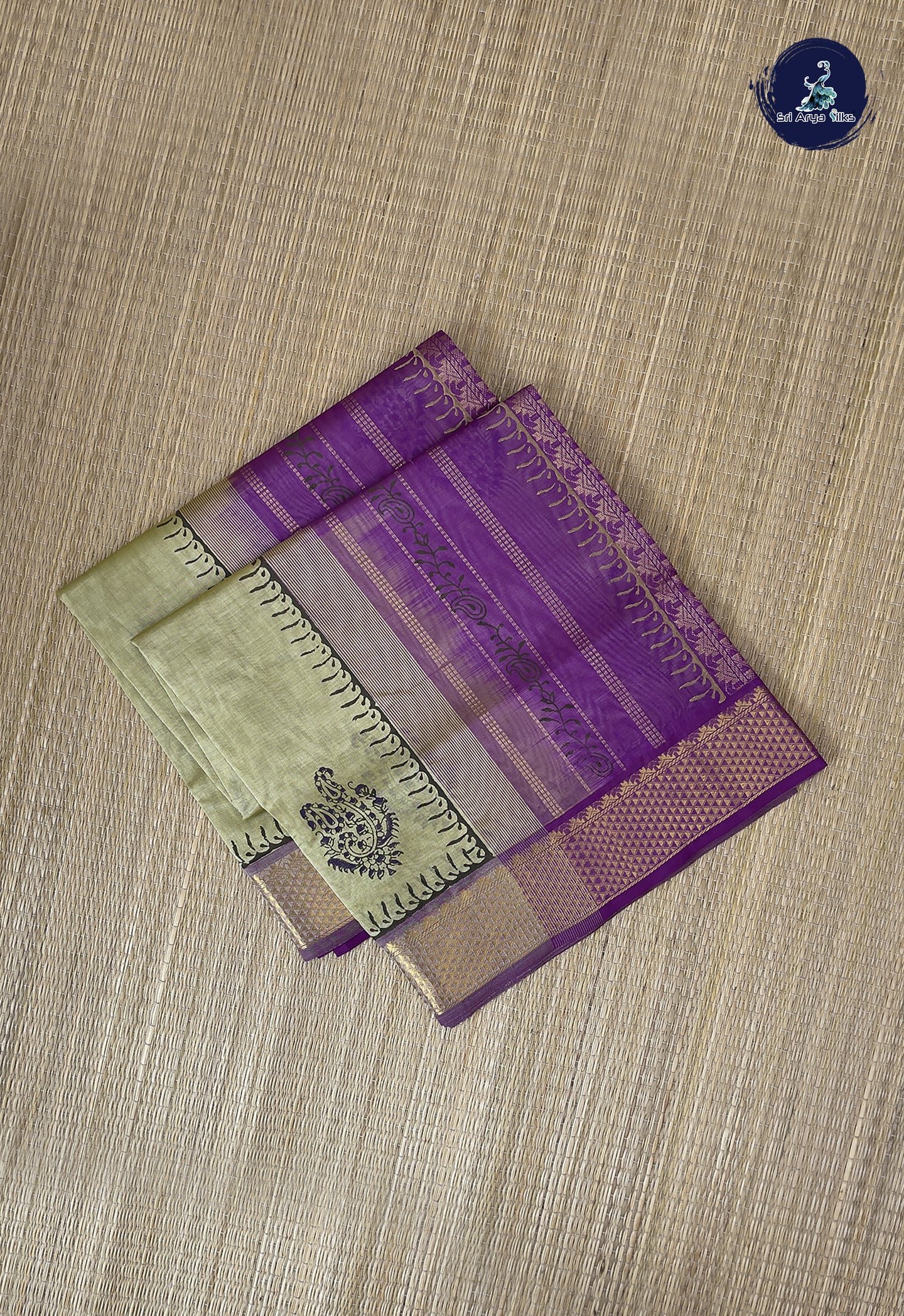 Creamish Yellow Printed Saree With Printed Pattern