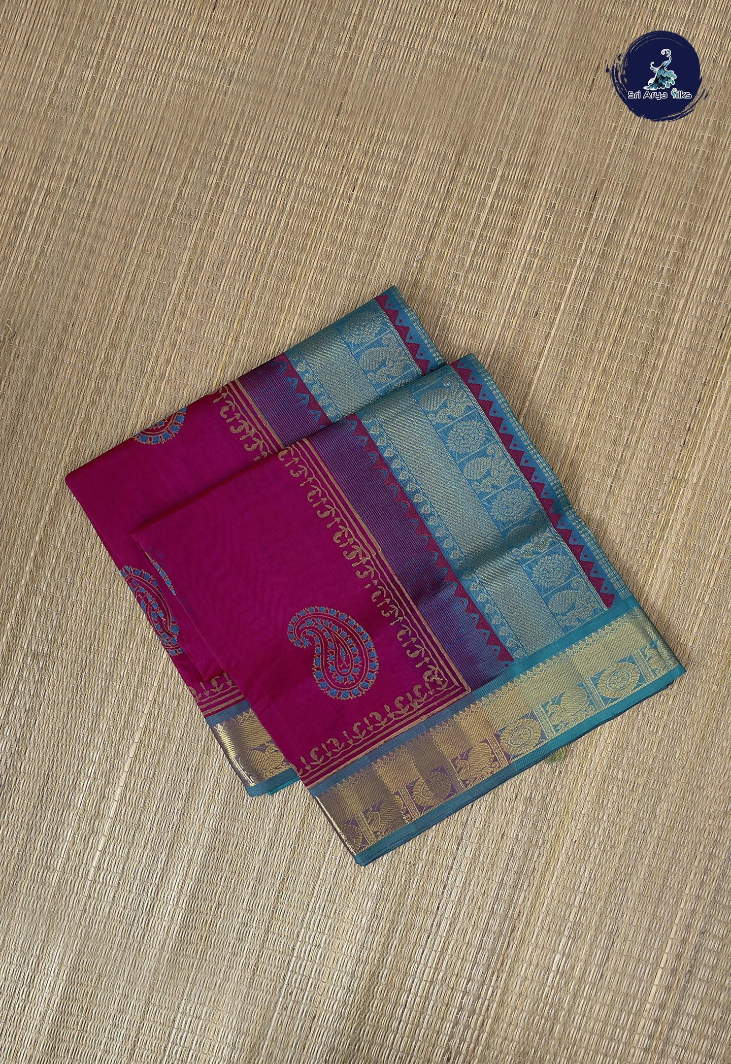Dark Pink Printed Saree With Printed Pattern