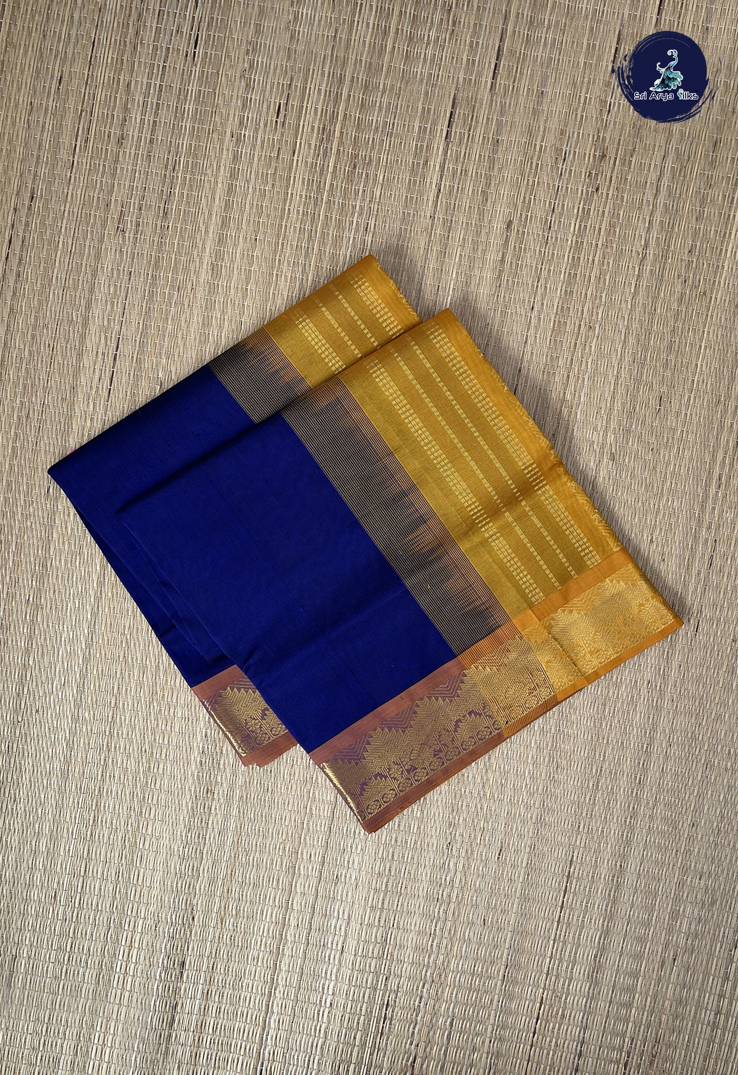Blue Simple Silk Cotton Saree With Plain Pattern
