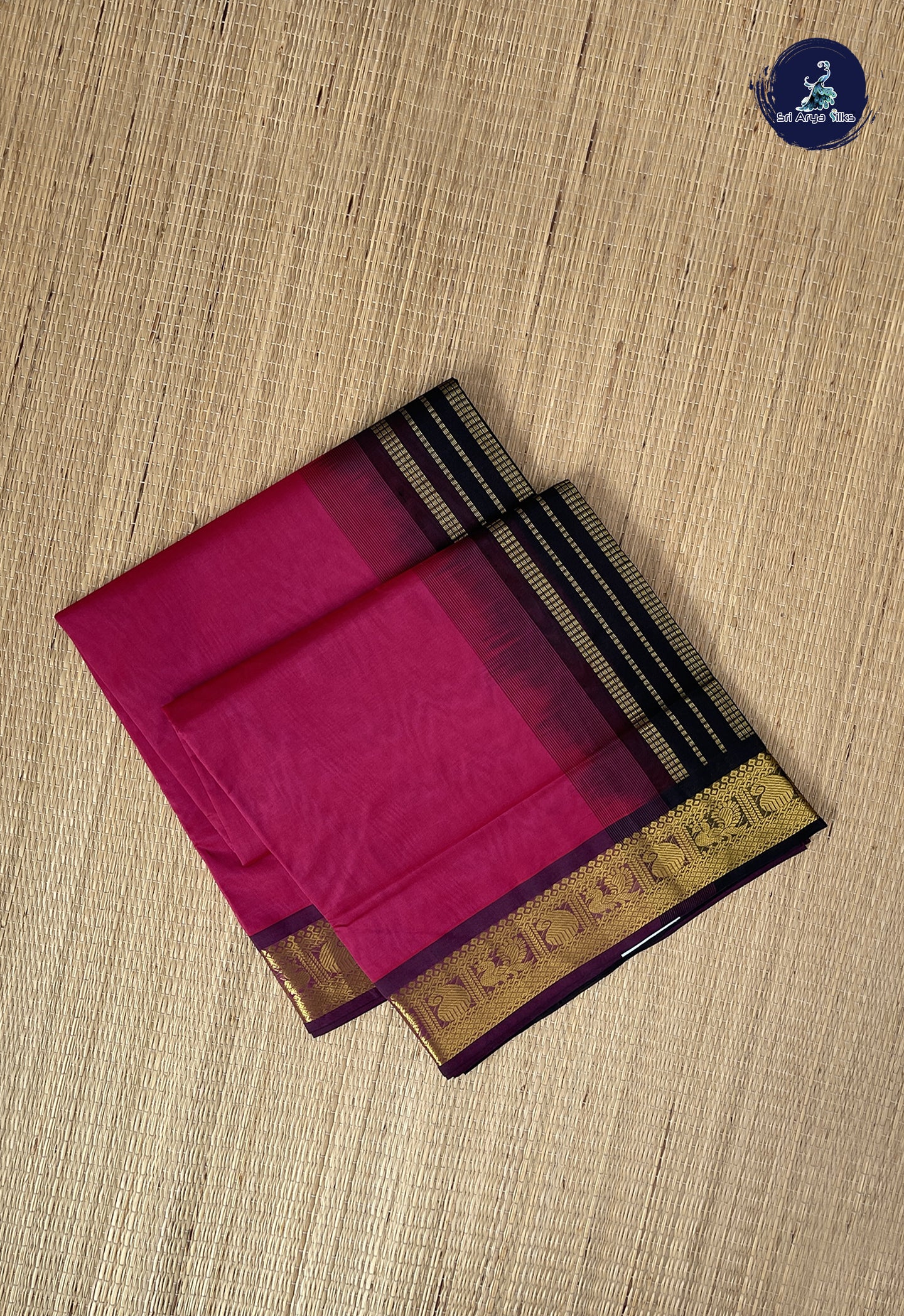 Dark Pink Simple Silk Cotton Saree With Plain Pattern