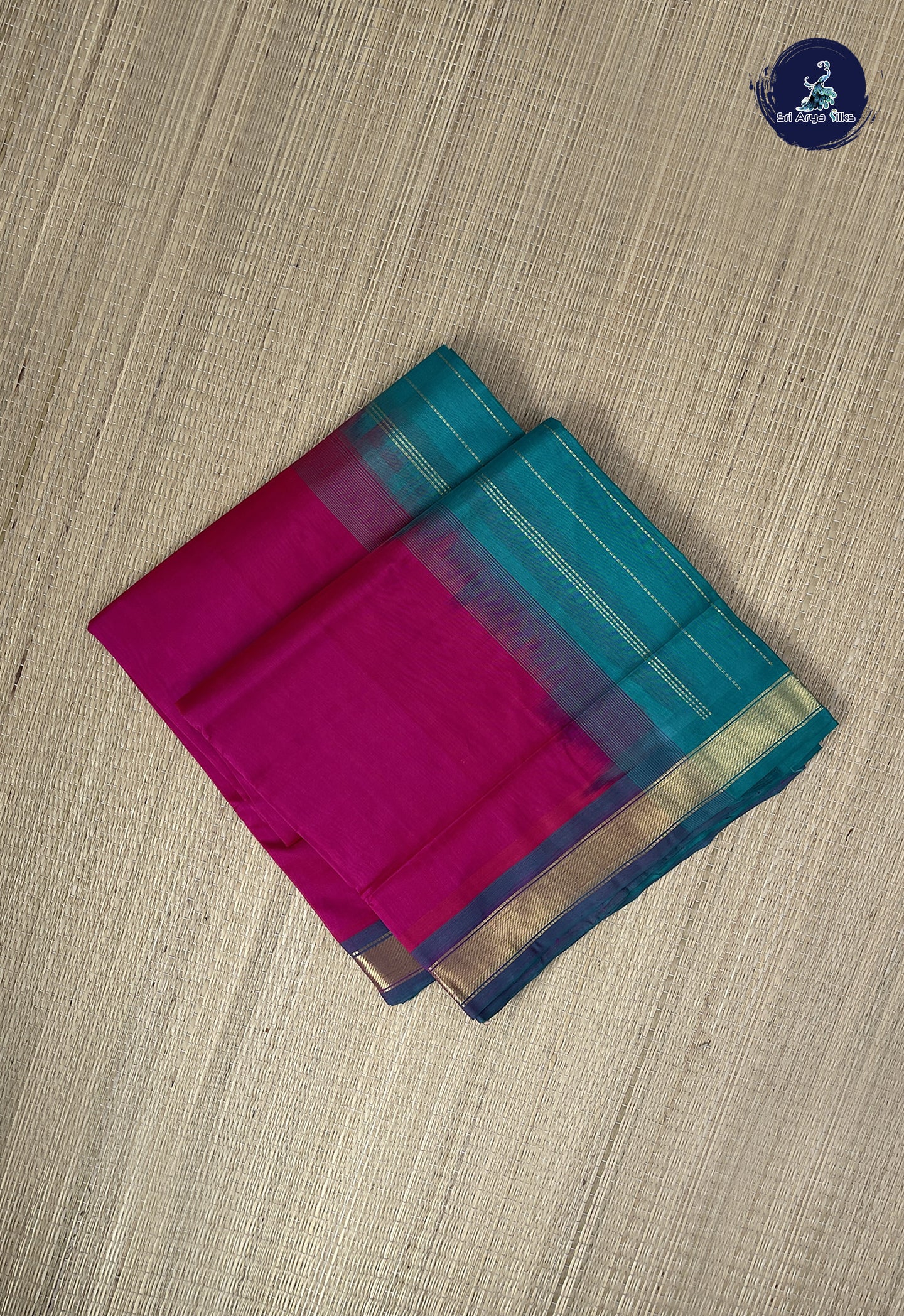 Pink Simple Silk Cotton Saree With Plain Pattern