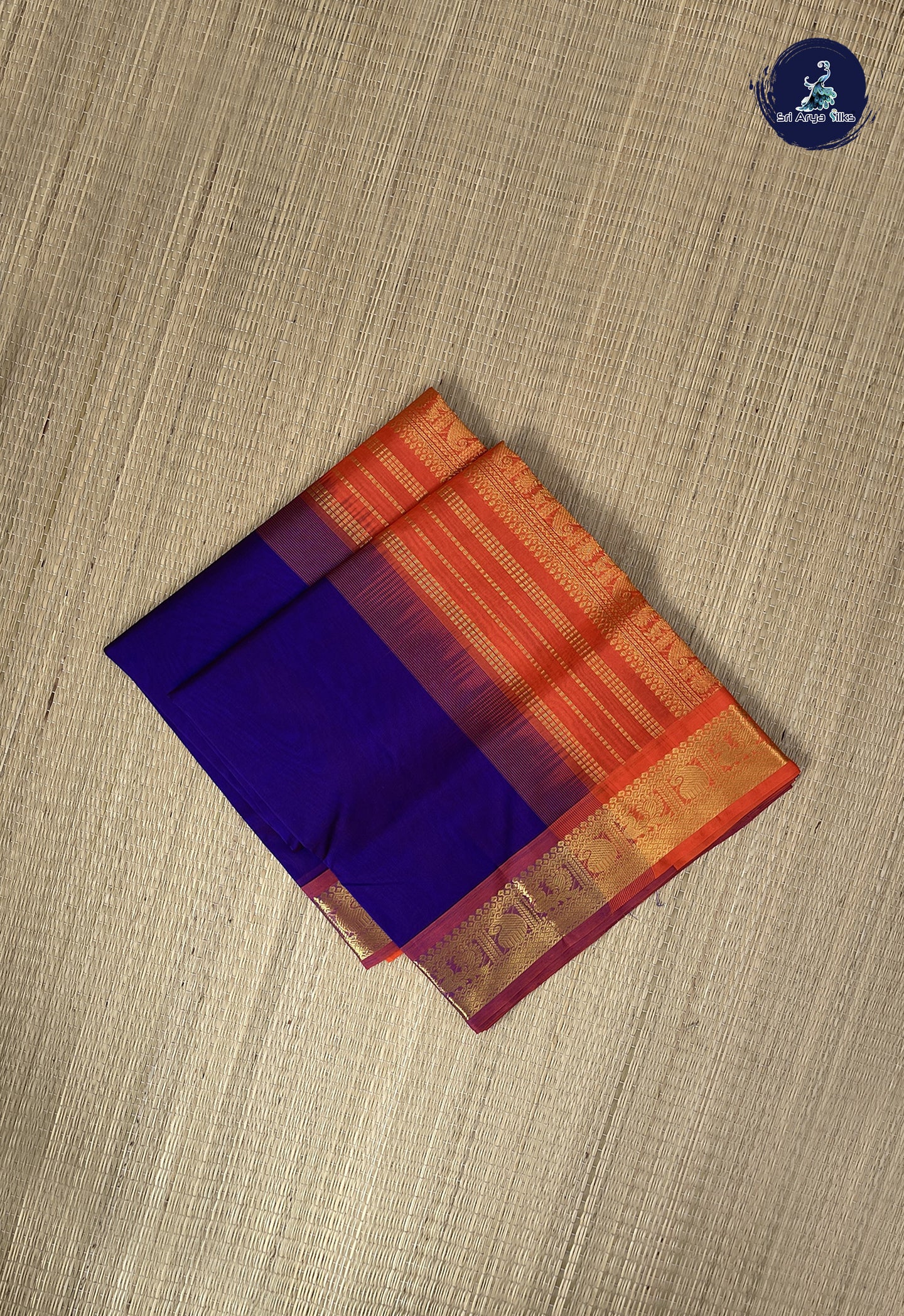 Dark Violet Simple Silk Cotton Saree With Plain Pattern
