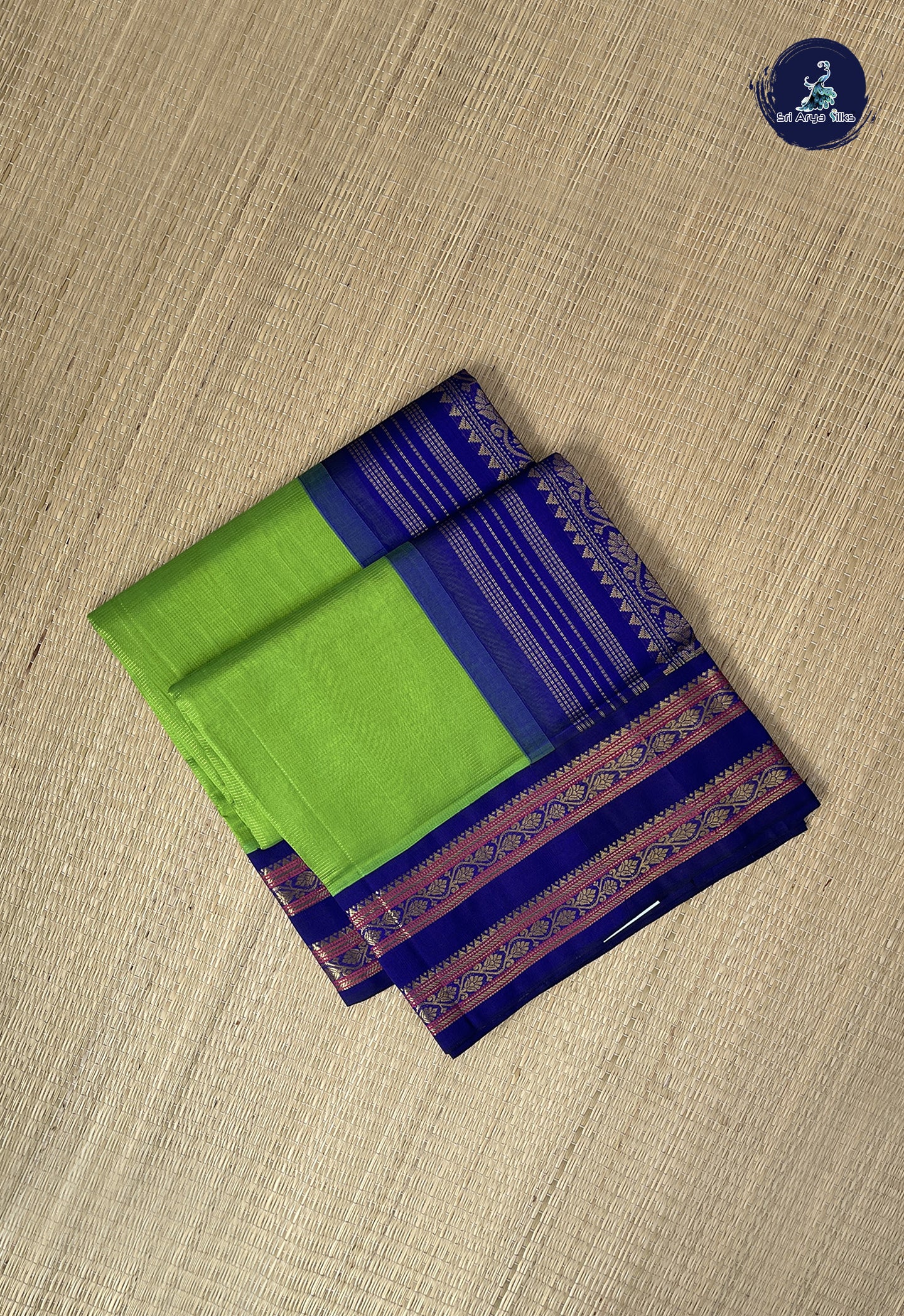 Parrot Green Vaira Oosi Silk Cotton Saree With Vaira Oosi Pattern