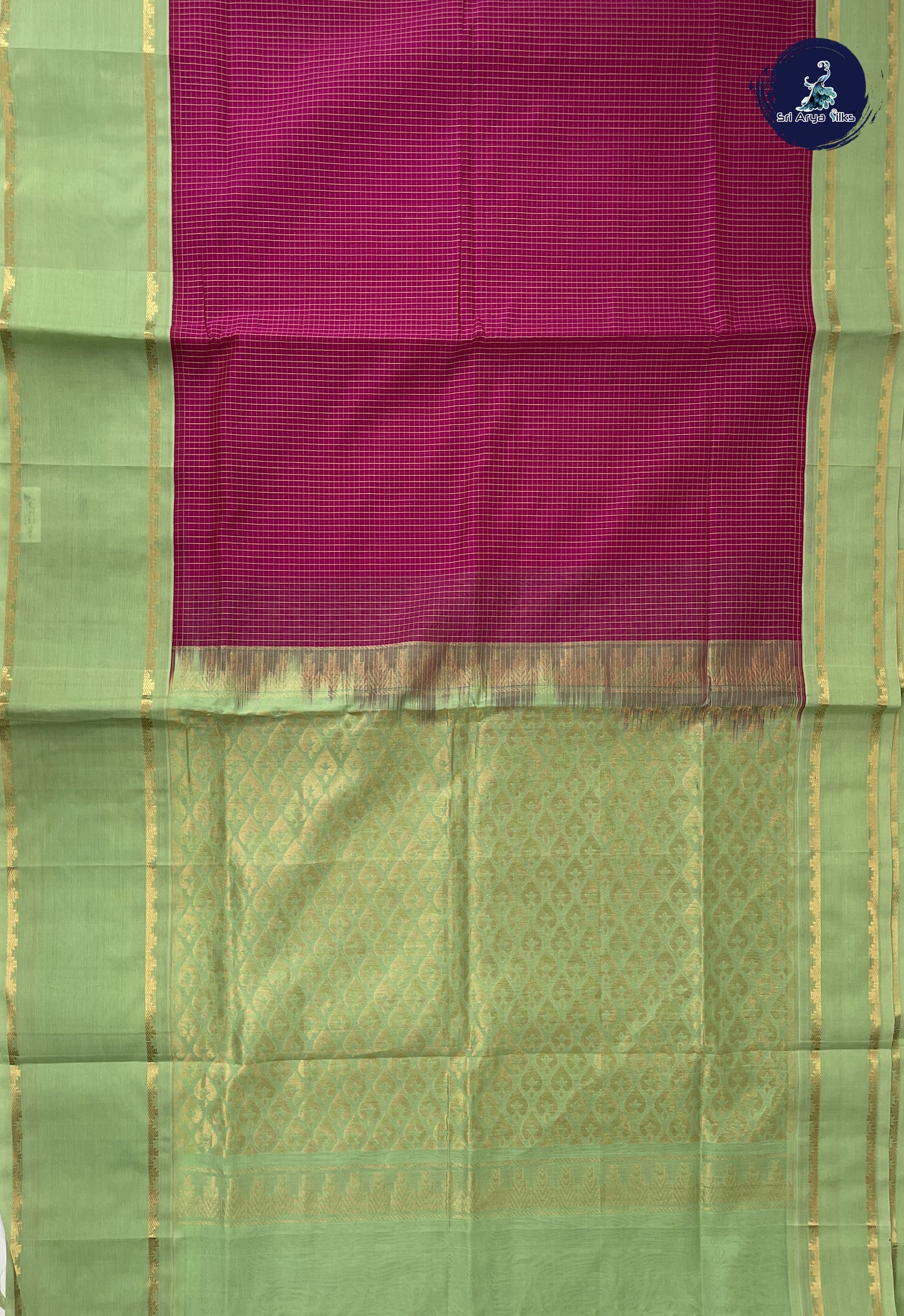 Dark Pink Checked Saree With Checked Pattern