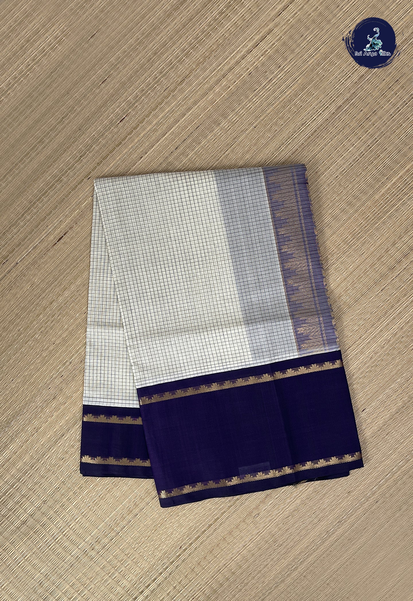 Off White Checked Saree With Checked Pattern