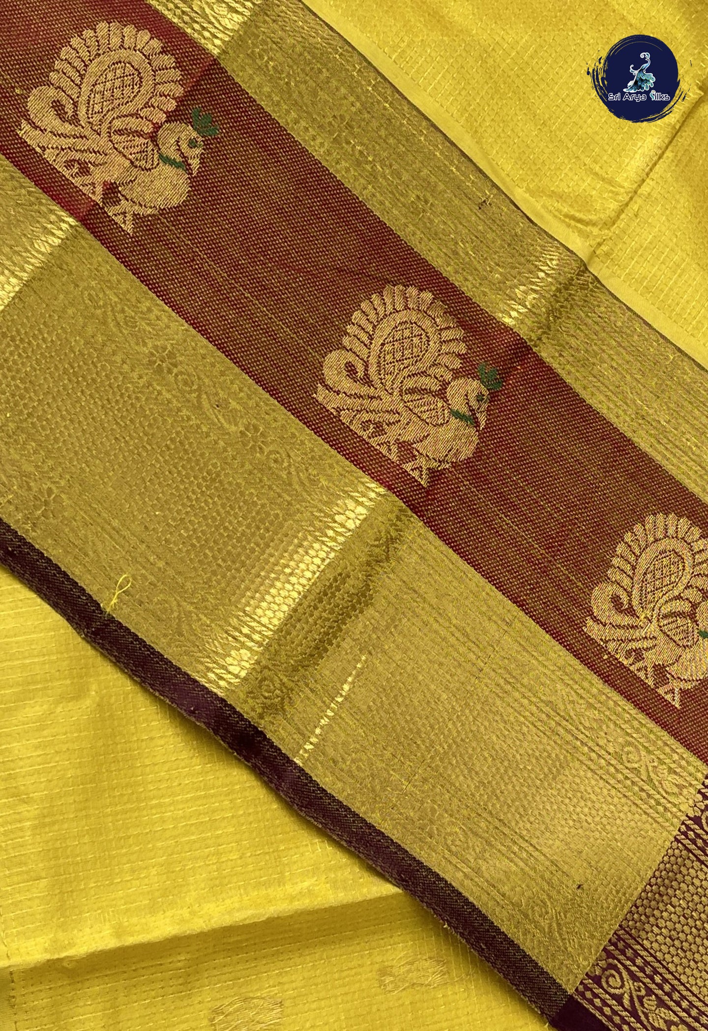Yellow Checked Saree With Checked Pattern