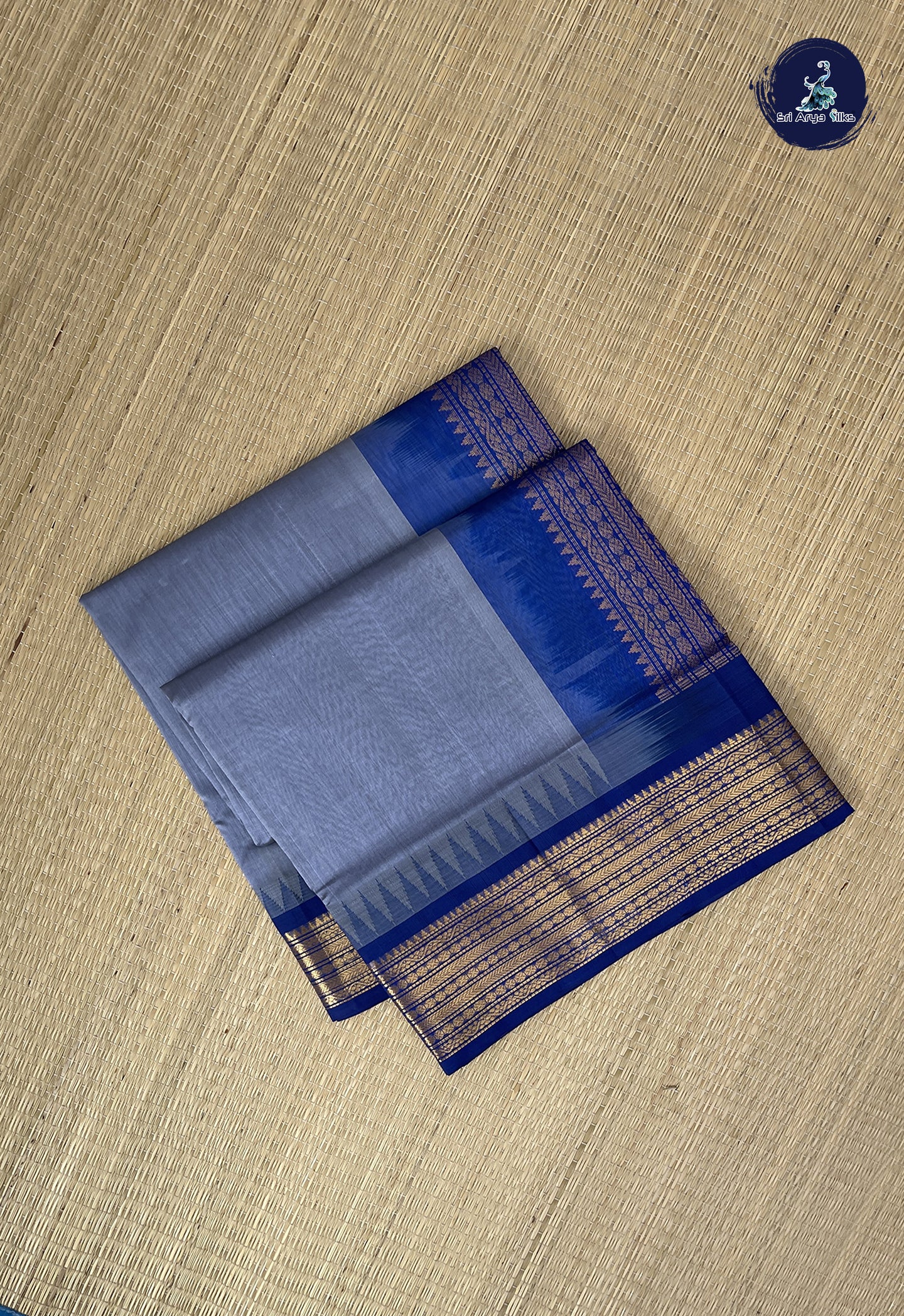 Grey Korvai Silk Cotton Saree With Plain Pattern