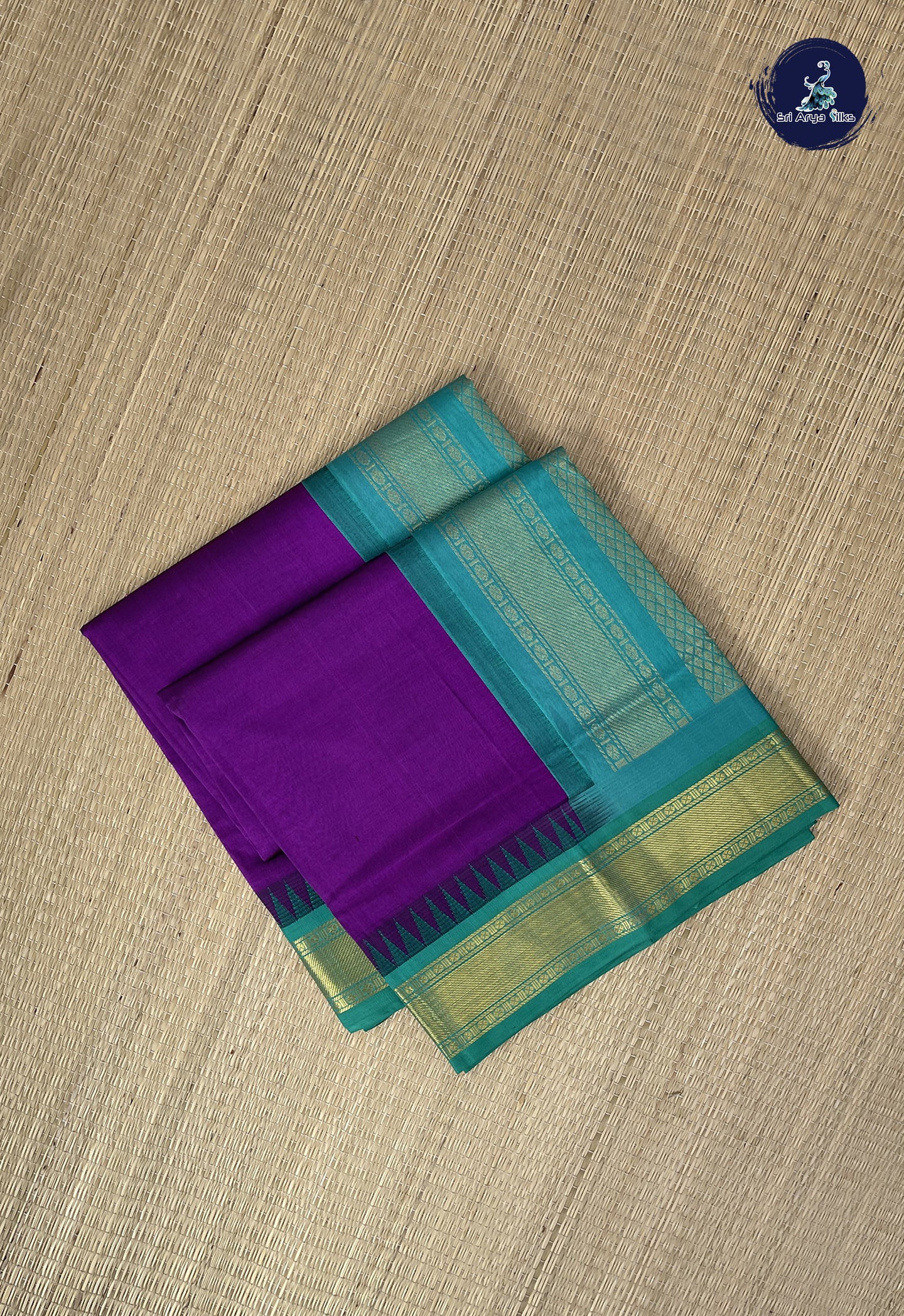 Purple Korvai Silk Cotton Saree With Plain Pattern