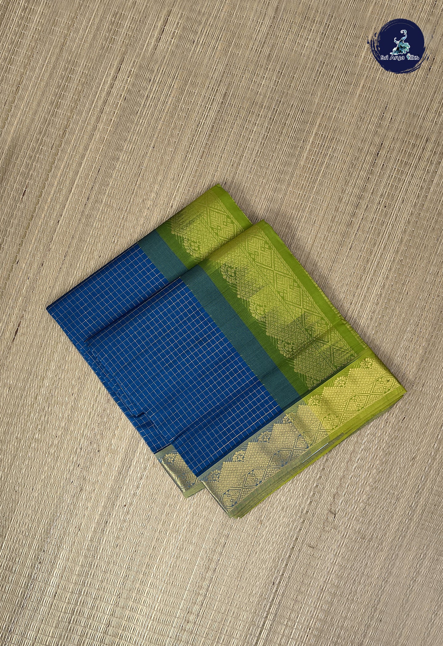 Blue Checked Saree With Checked Pattern