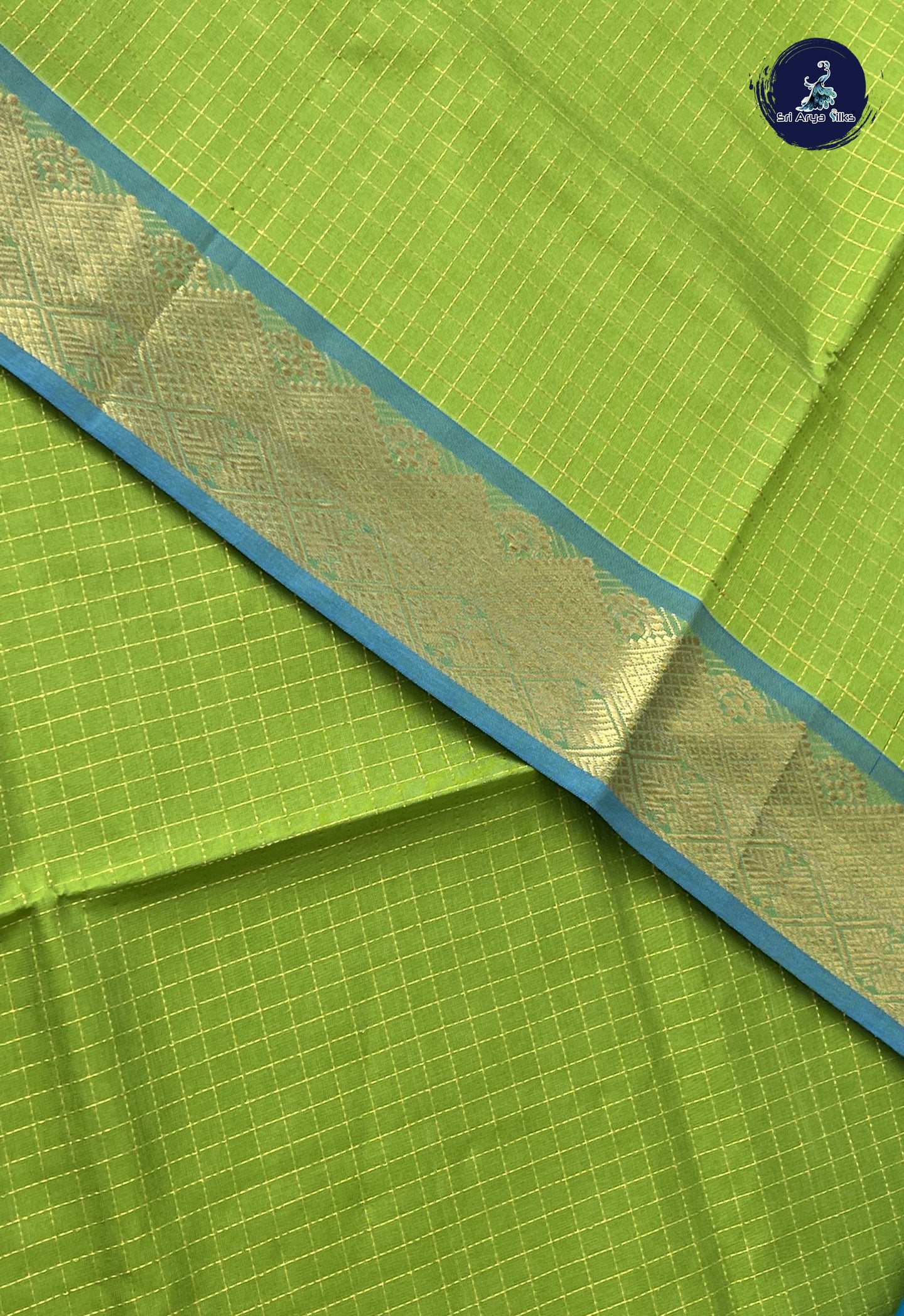 Mehendi Green Checked Saree With Checked Pattern