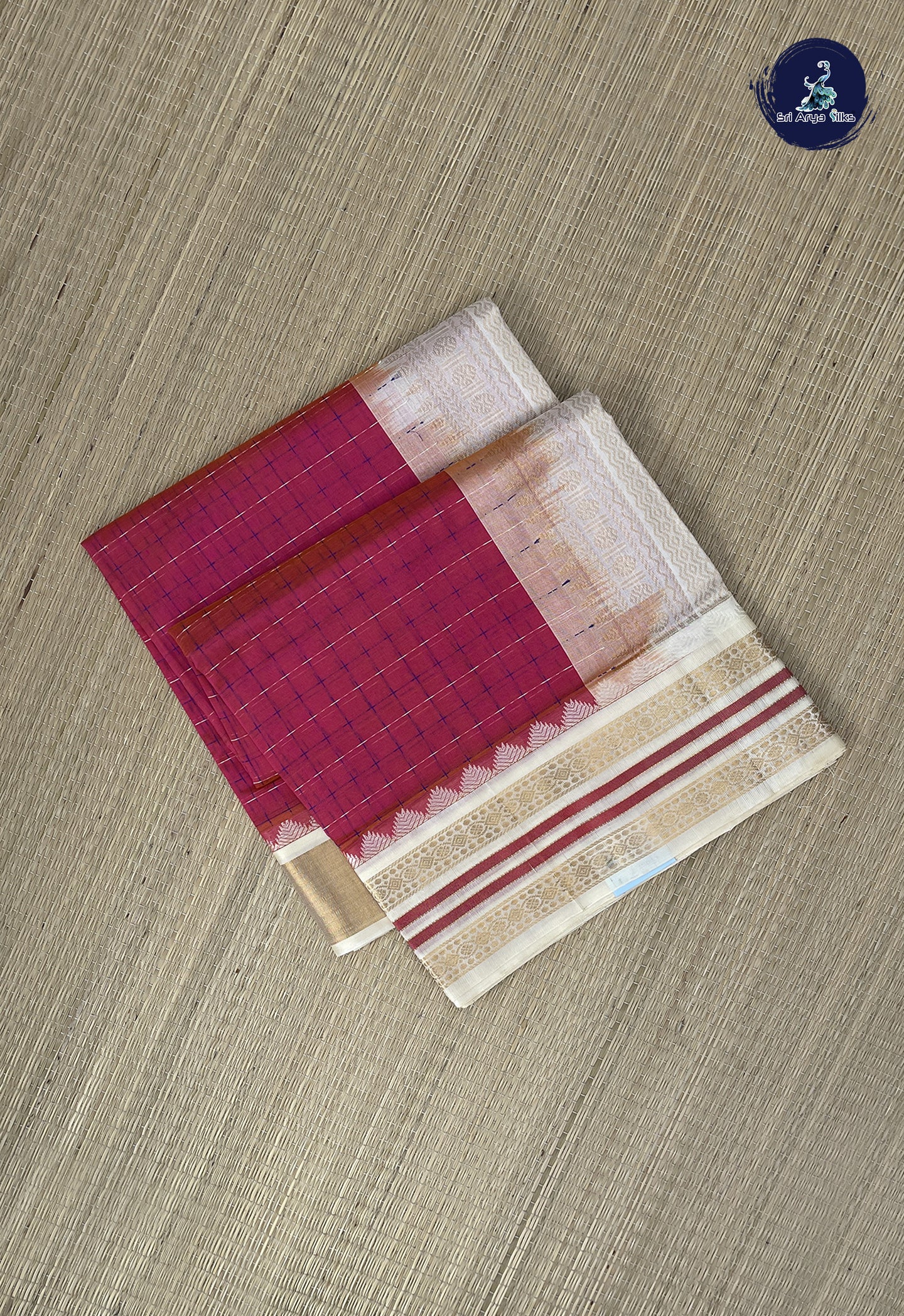 Dual Tone Pink Thread Work Saree With Thread Work Pattern