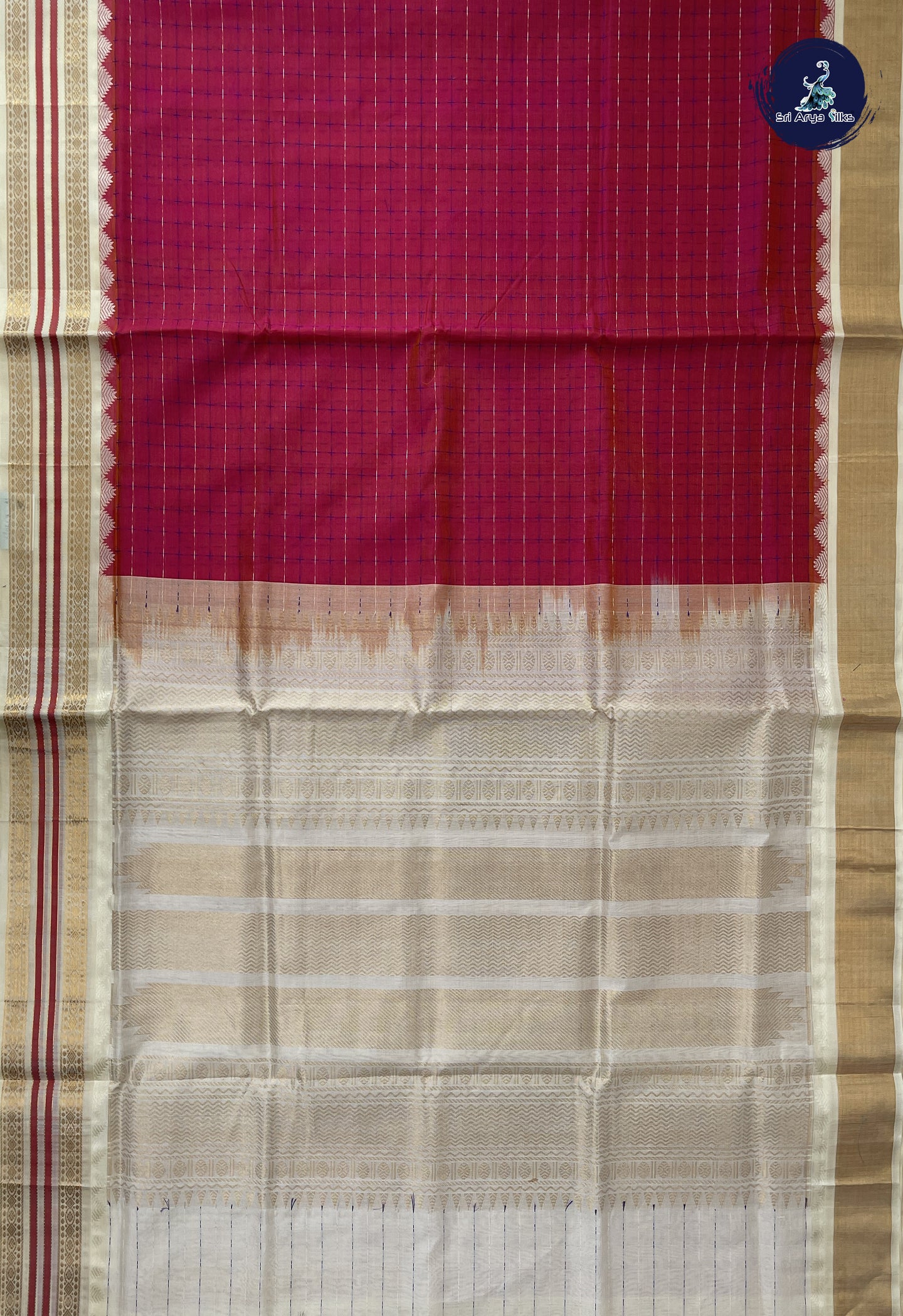 Dual Tone Pink Thread Work Saree With Thread Work Pattern
