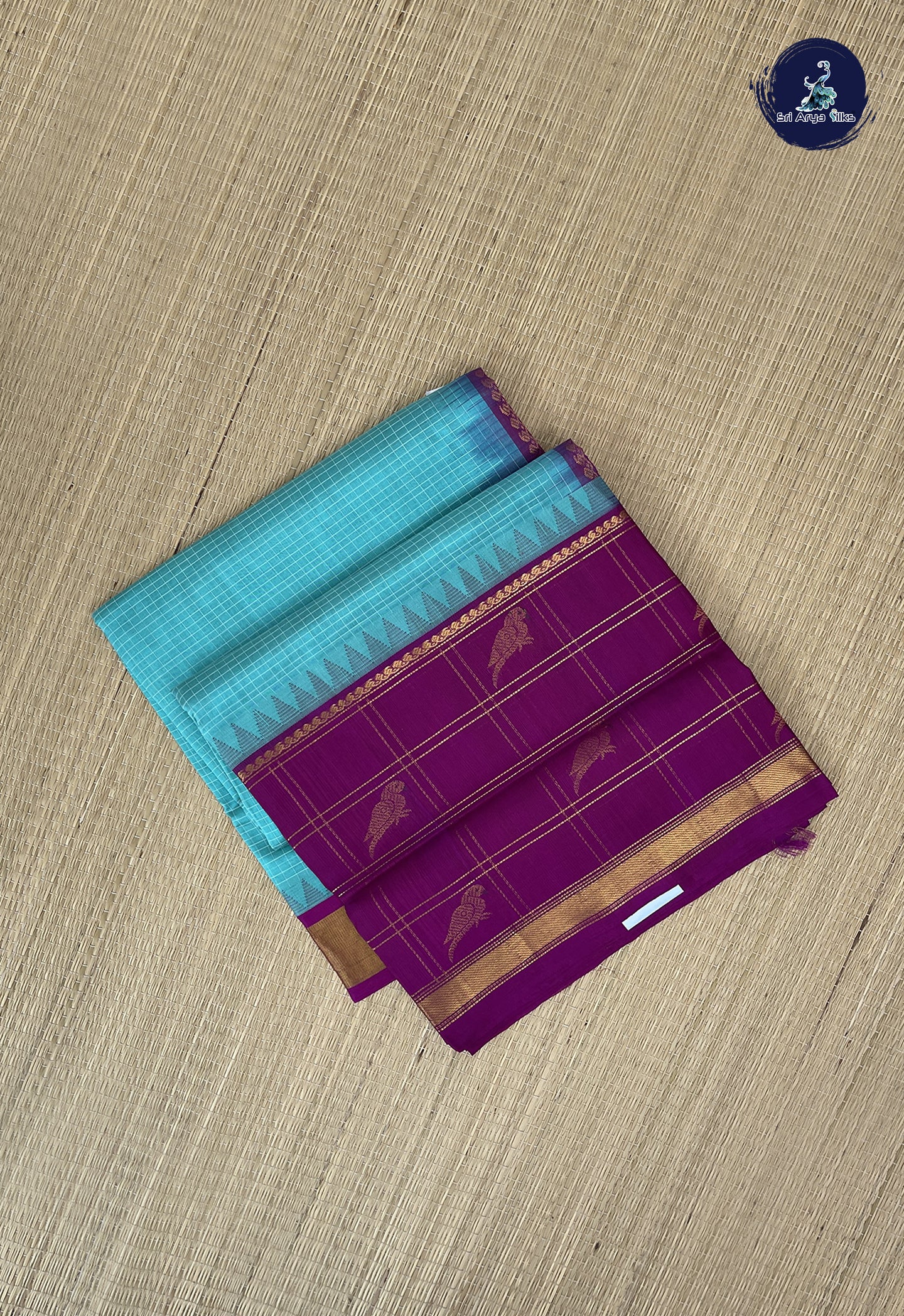 Light Blue Checked Saree With Checked Pattern
