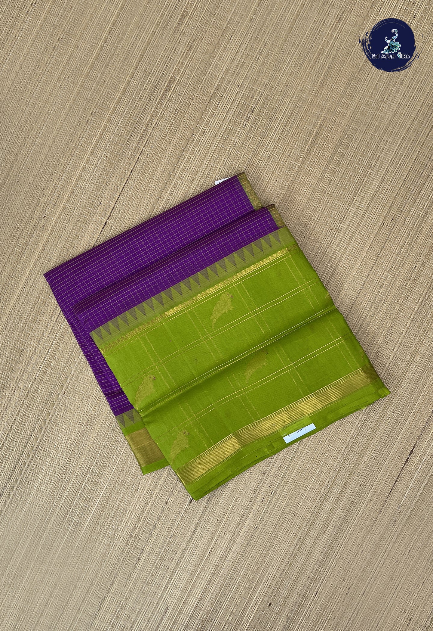 Dark Brinjal Checked Saree With Checked Pattern