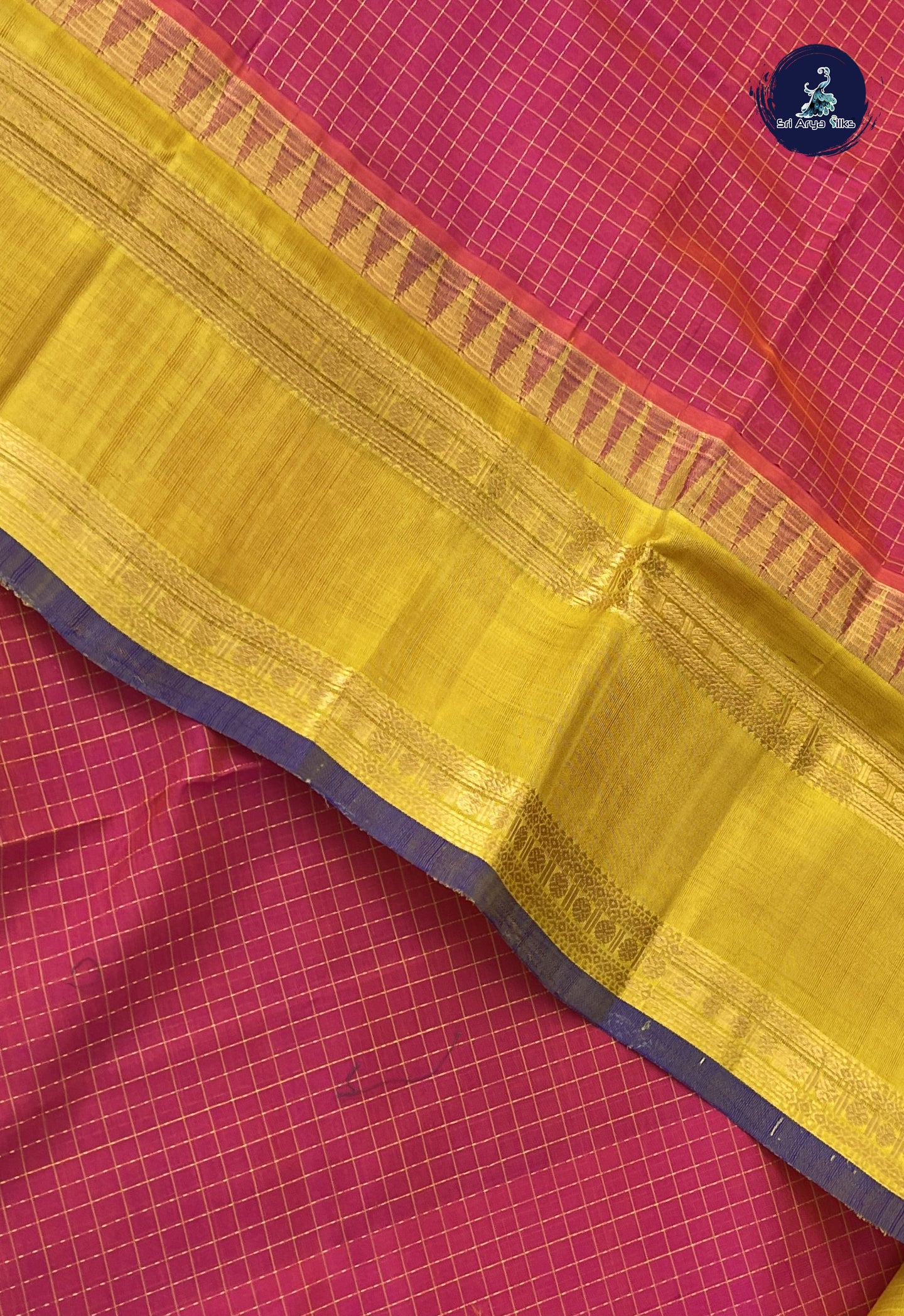 Dual Tone Pink Checked Saree With Checked Pattern