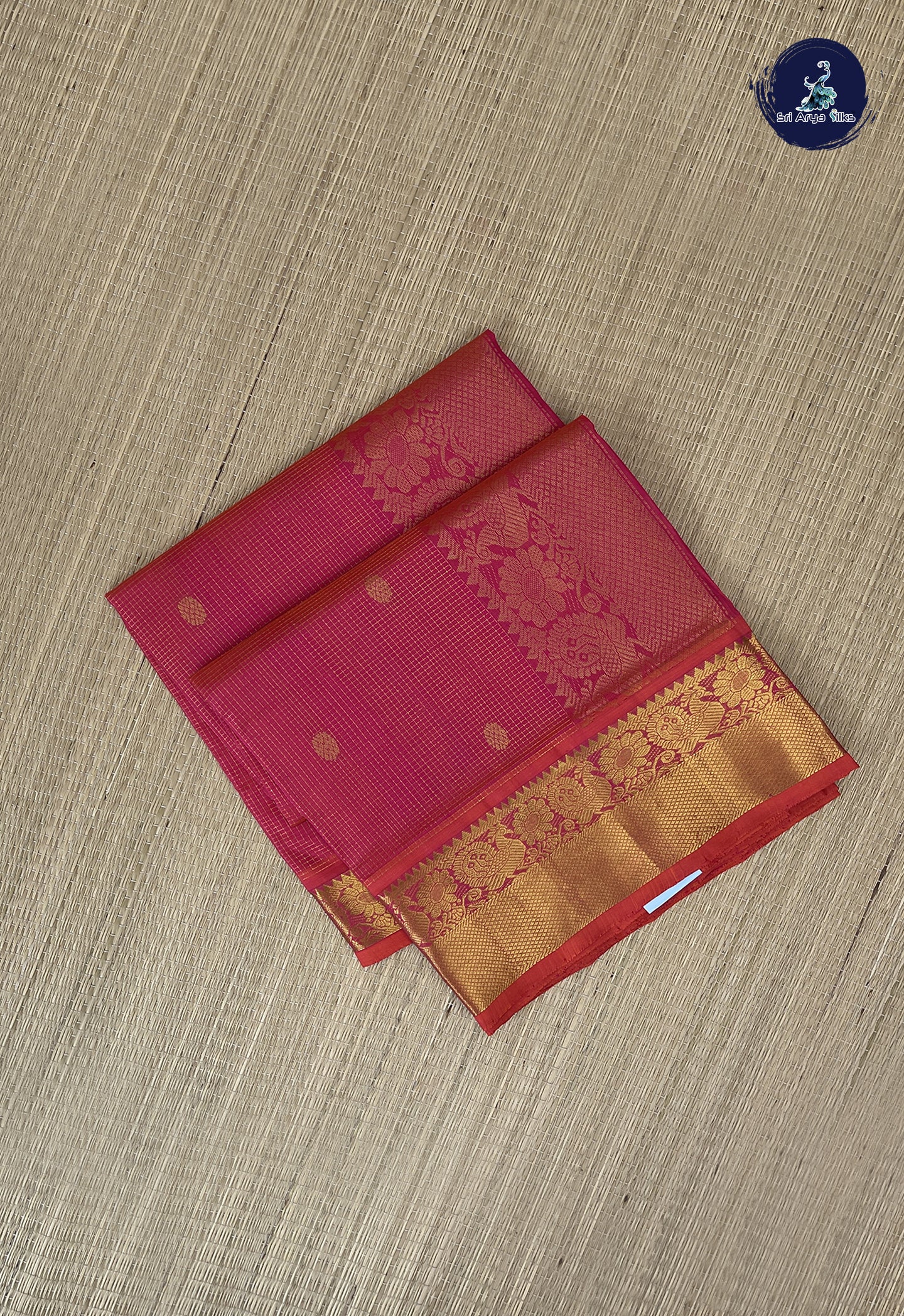 Orangish Pink Checked Saree With Checked Pattern