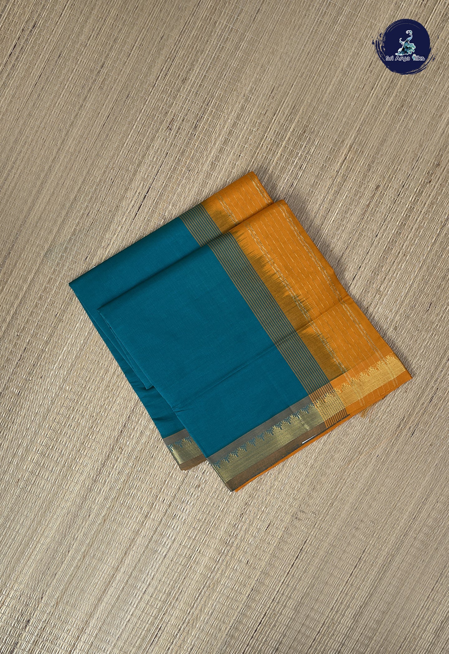 Green Kanchi Semi Silk Cotton Saree With Plain Pattern