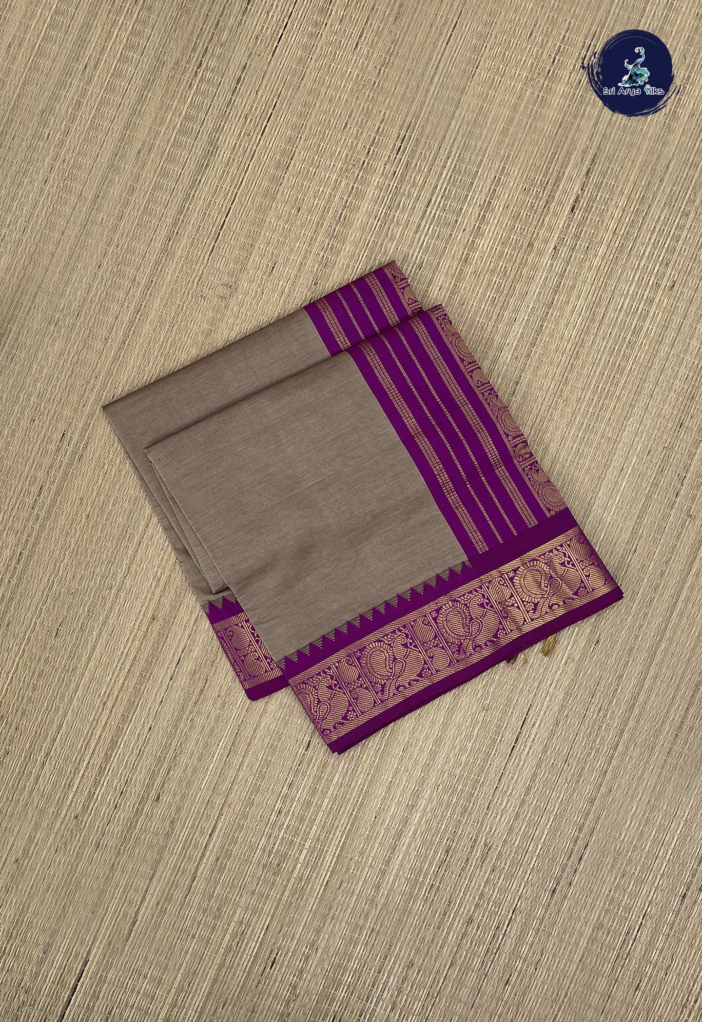 Chocolate Shade Kanchi Semi Silk Cotton Saree With Plain Pattern