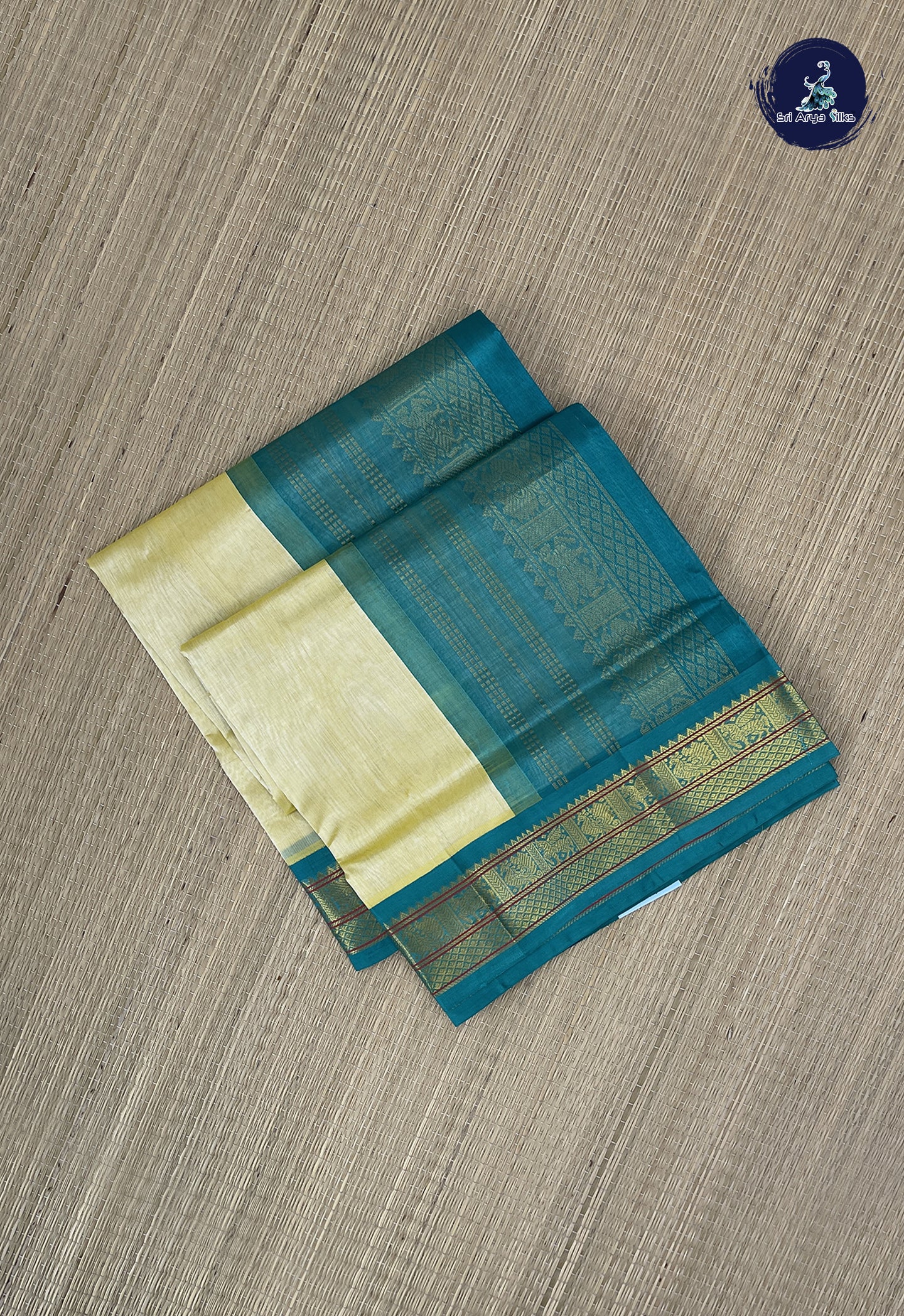 Creamish Yellow Korvai Silk Cotton Saree With Plain Pattern