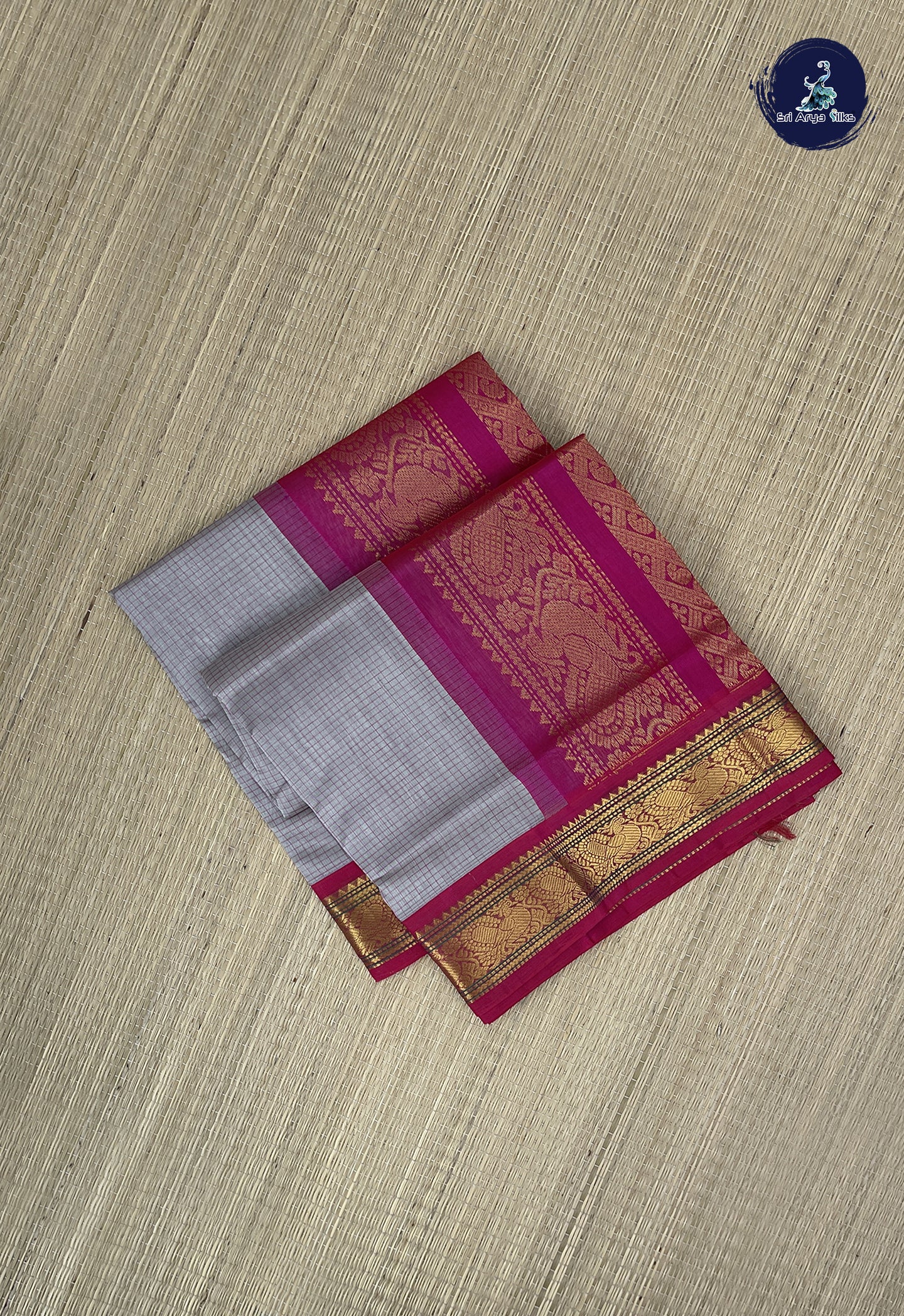 Grey Checked Saree With Checked Pattern