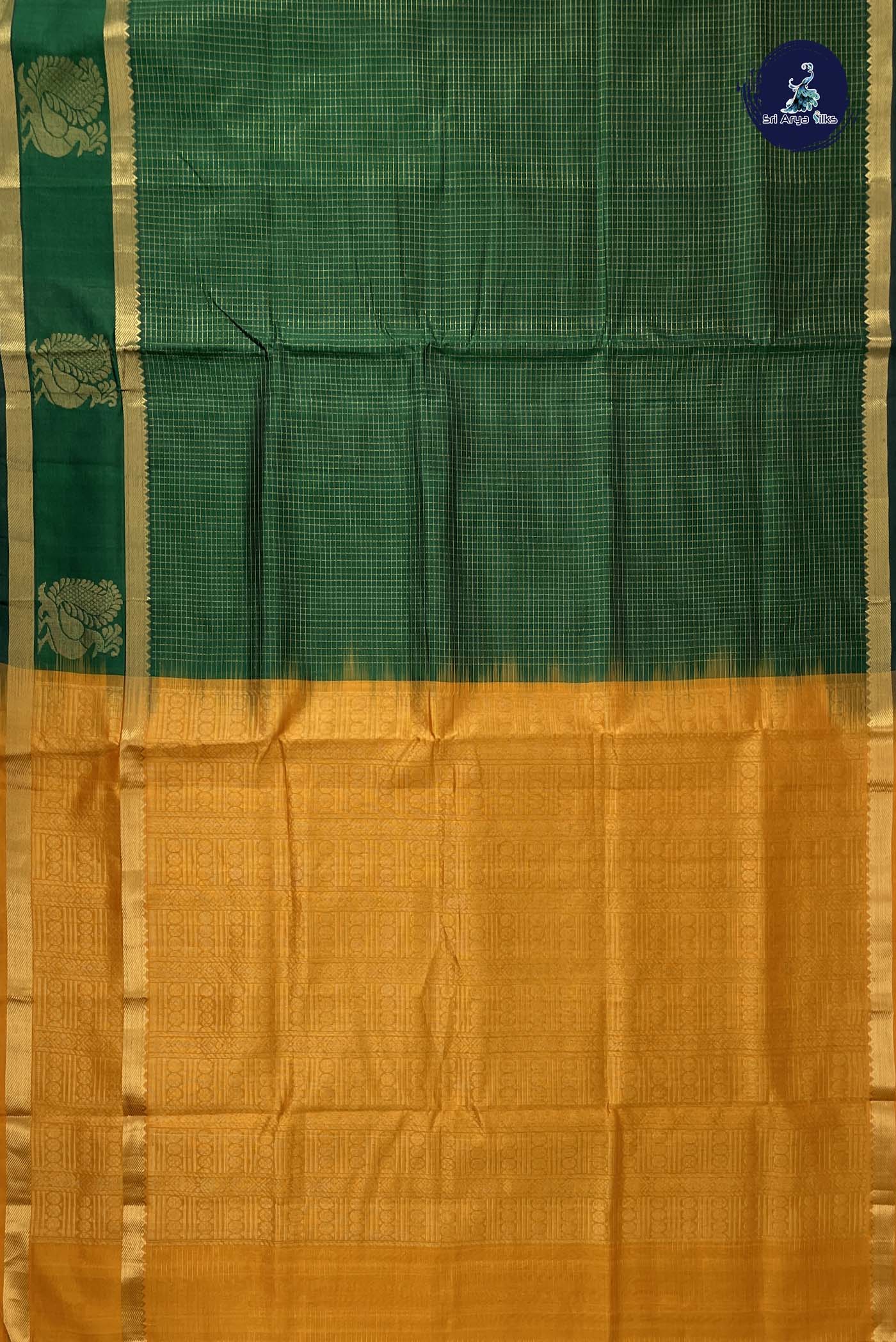 Bottle Green Checked Saree With Zari Checked Pattern