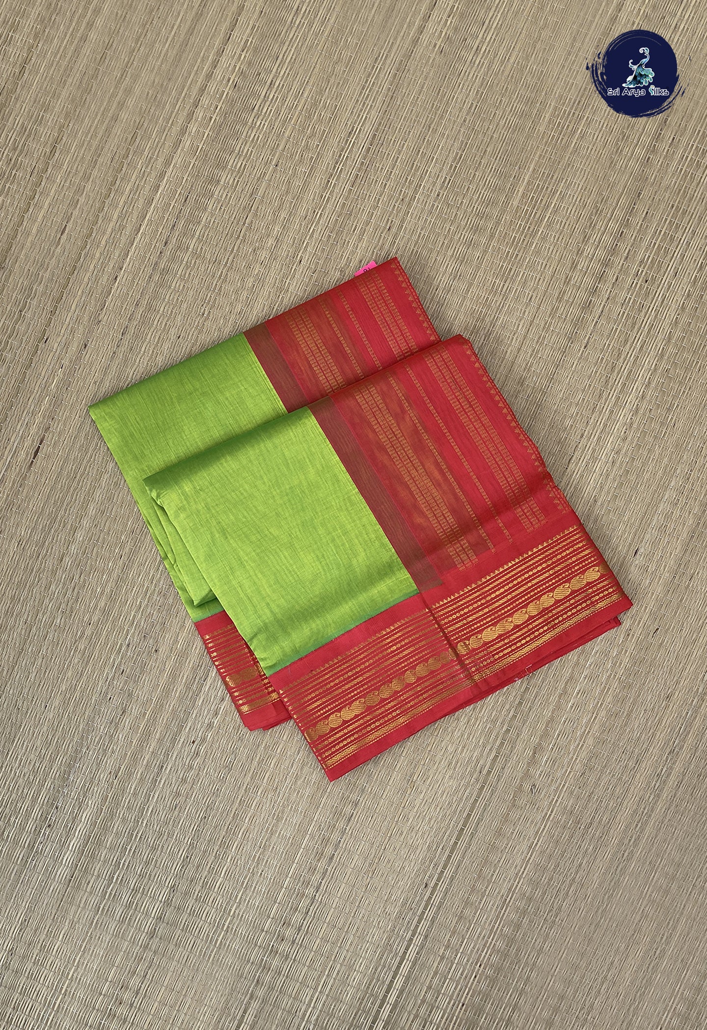 Lime Green Korvai Silk Cotton Saree With Plain Pattern