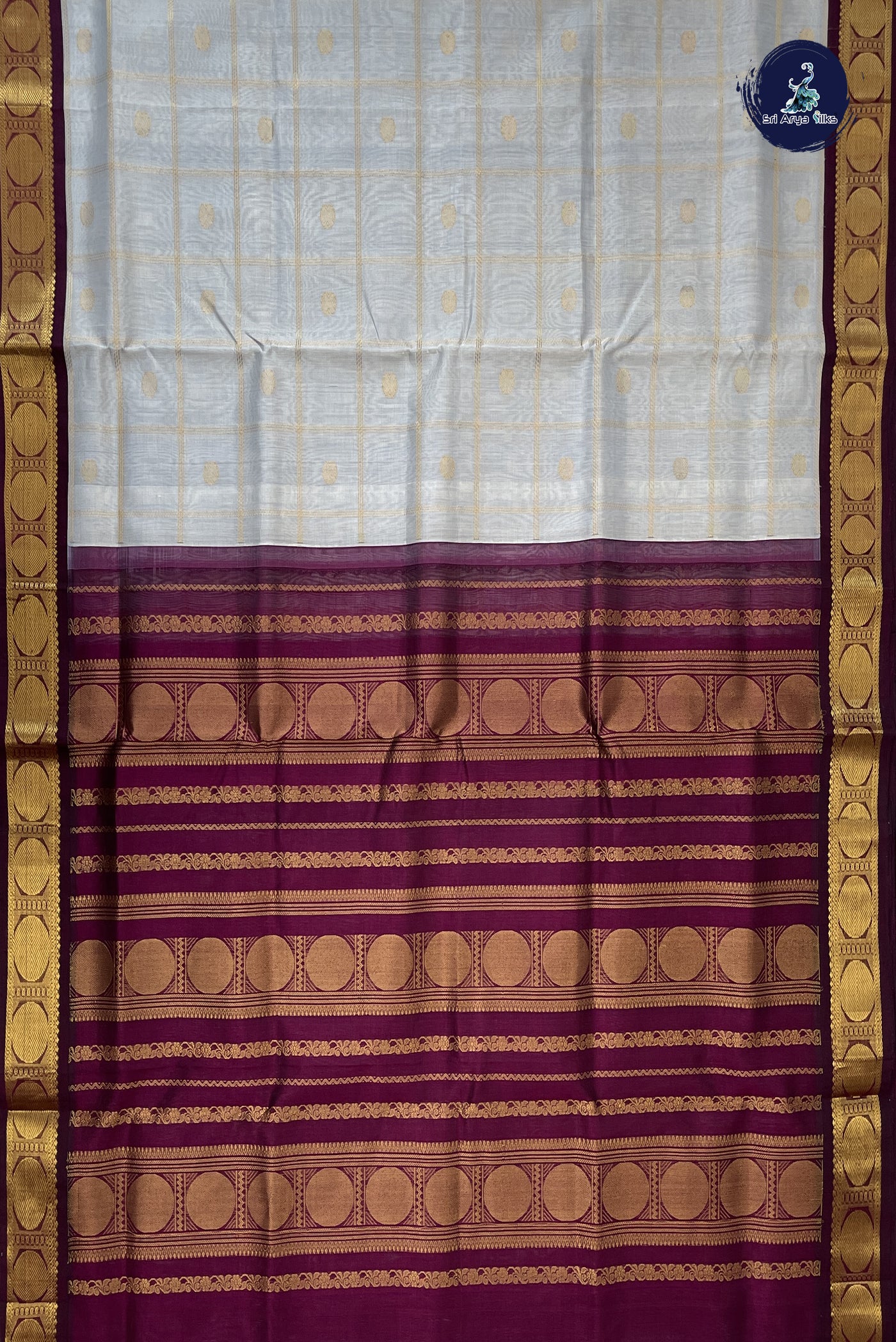Silver Grey Checked Saree With Zari Checked Pattern
