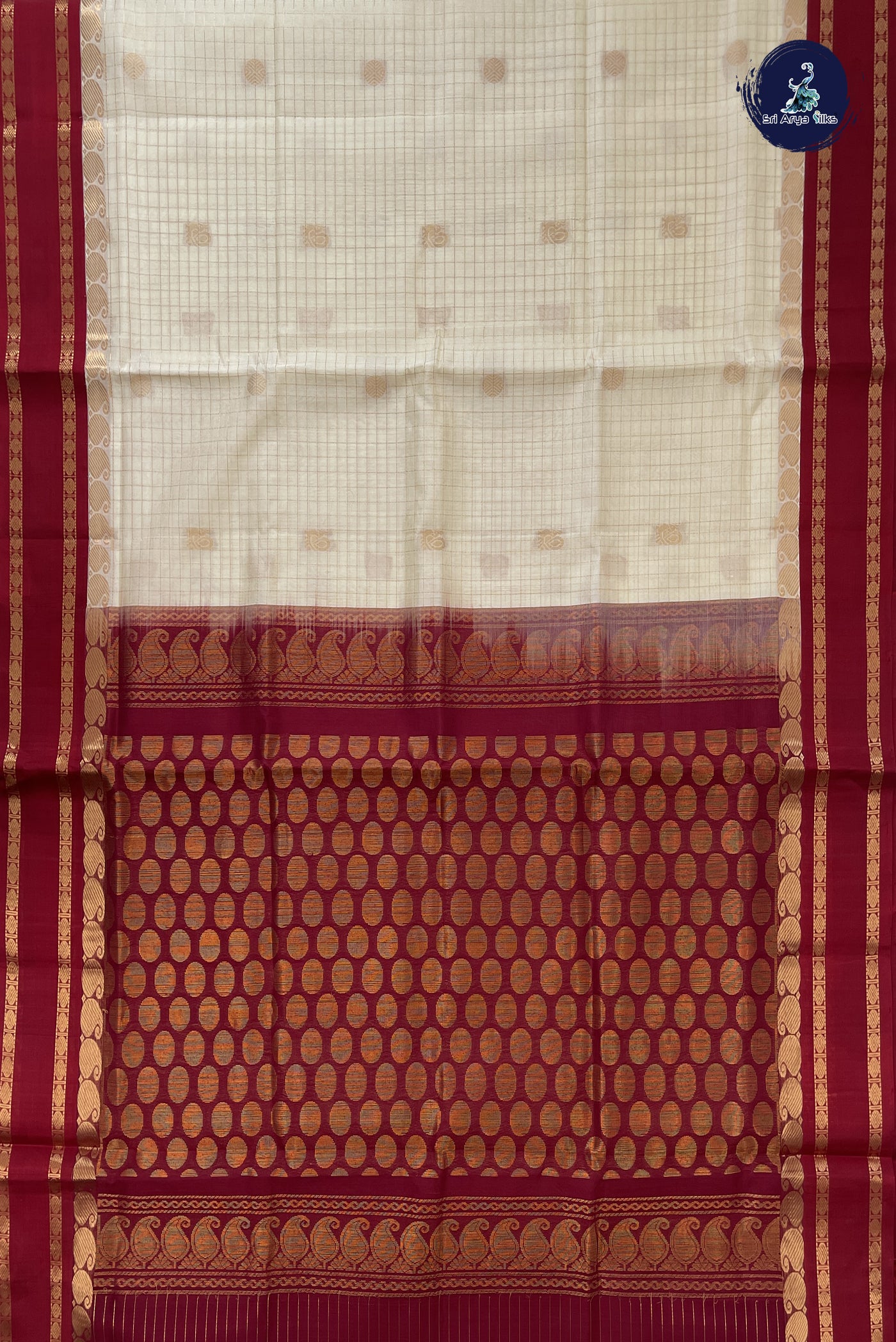 Off White Checked Saree With Zari Checked Pattern