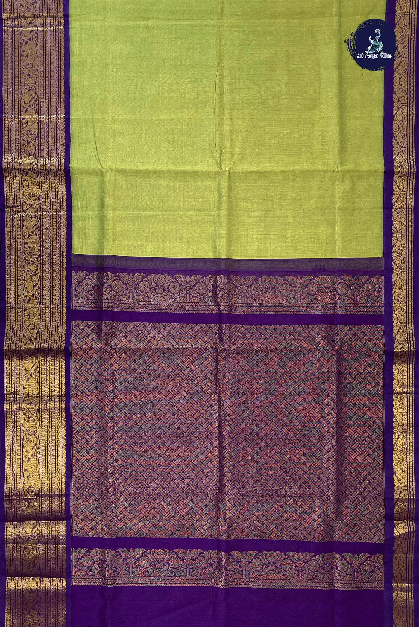 Green Korvai Silk Cotton Saree With Plain Pattern