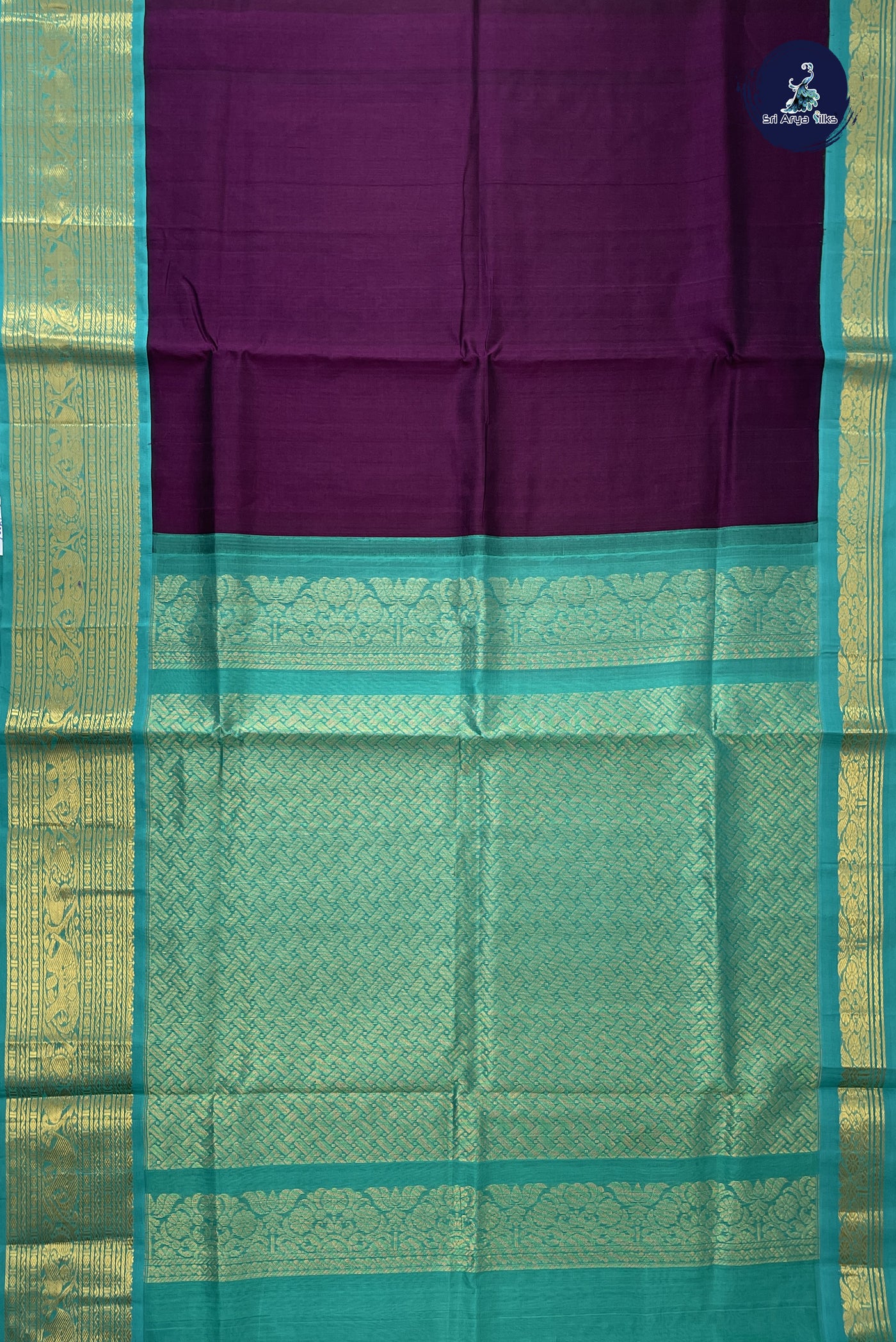 Jamun Korvai Silk Cotton Saree With Plain Pattern