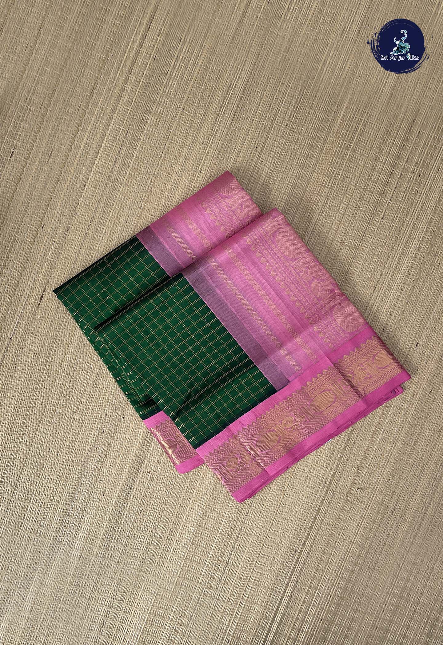 Bottle Green Checked Saree With Zari Checked Pattern