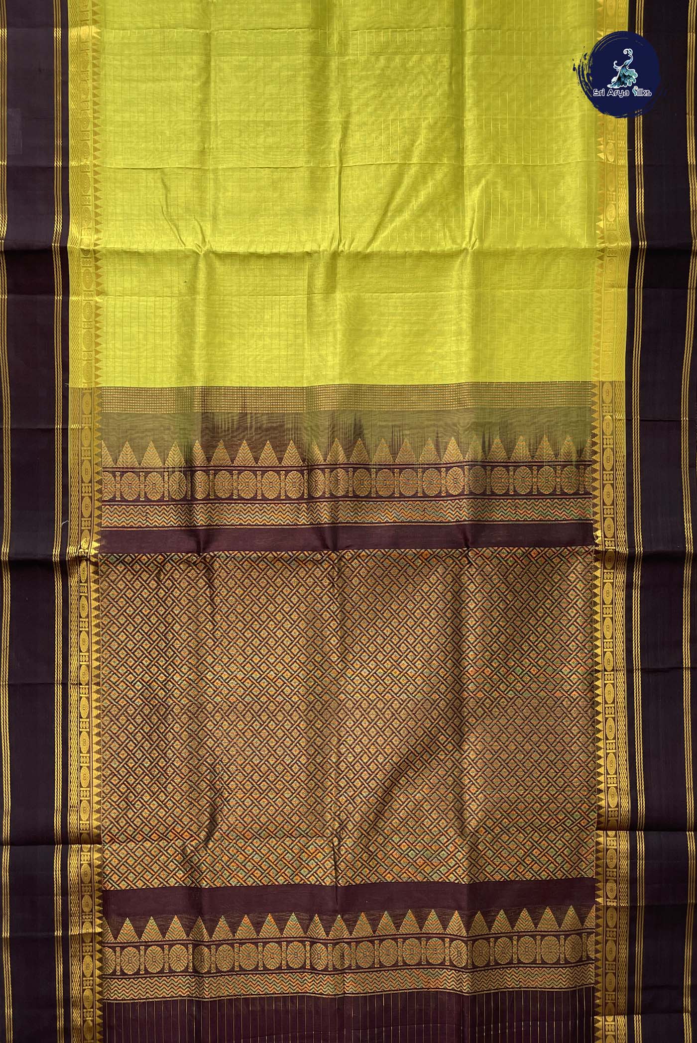 Green Checked Saree With Zari Checked Pattern