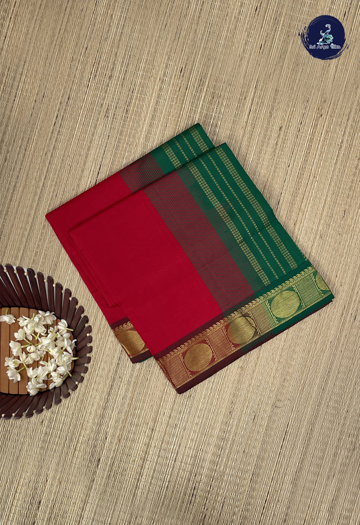 Red Kanchi Semi Silk Cotton Saree With Plain Pattern