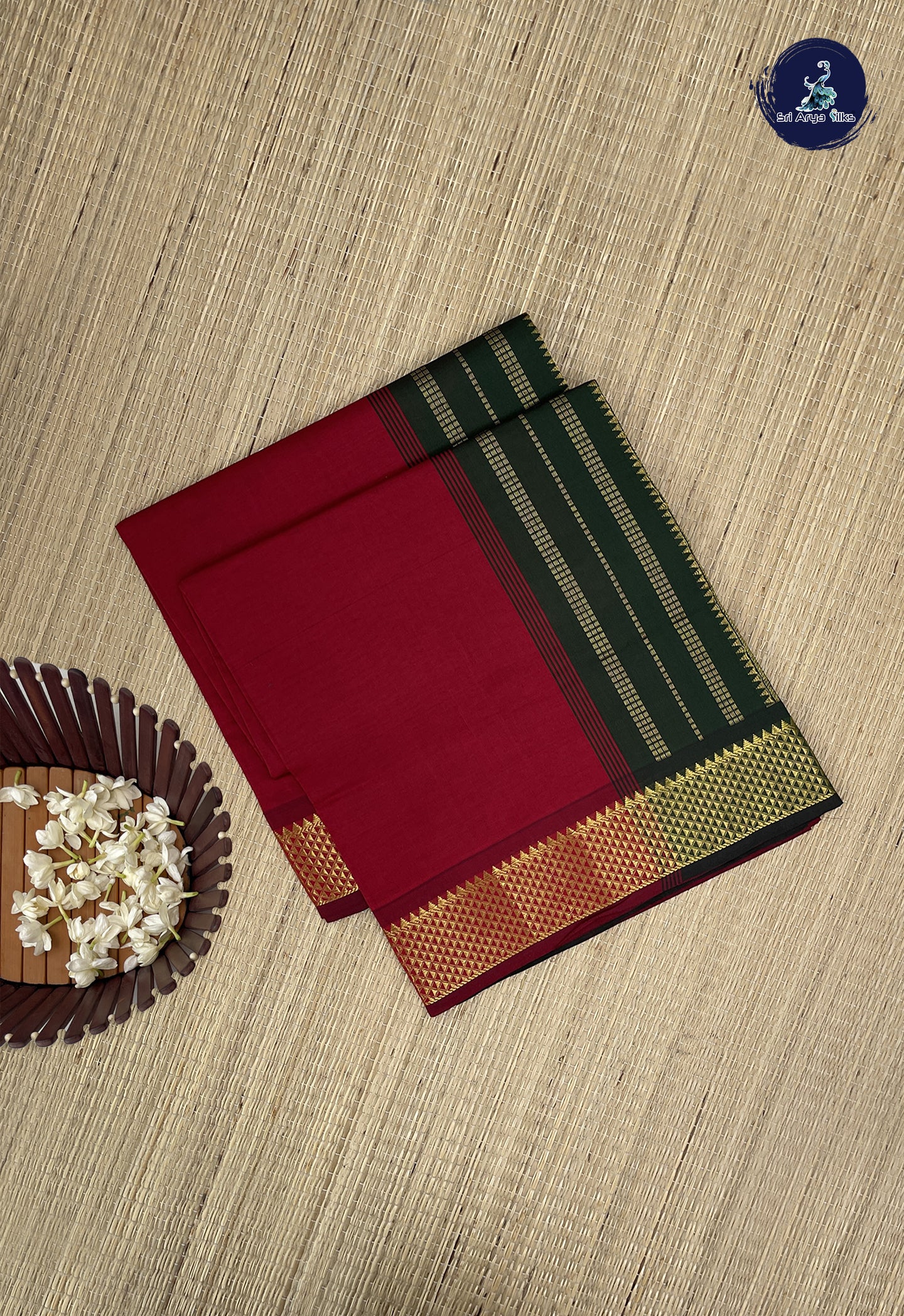 Maroon Kanchi Semi Silk Cotton Saree With Plain Pattern