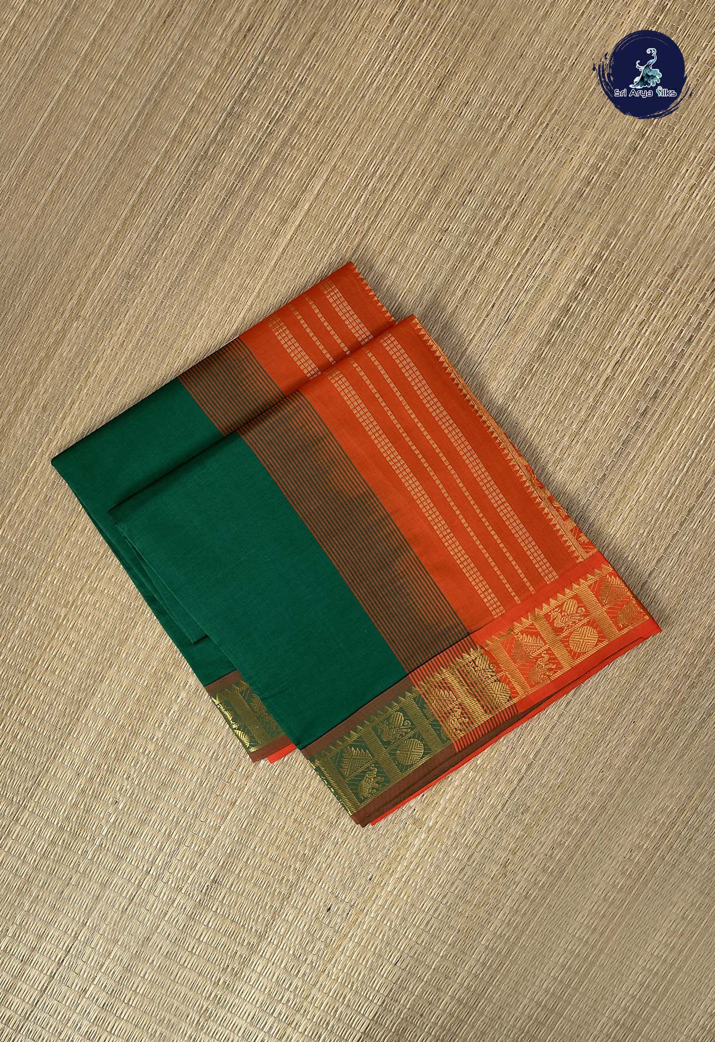 Dark Green Kanchi Semi Silk Cotton Saree With Plain Pattern