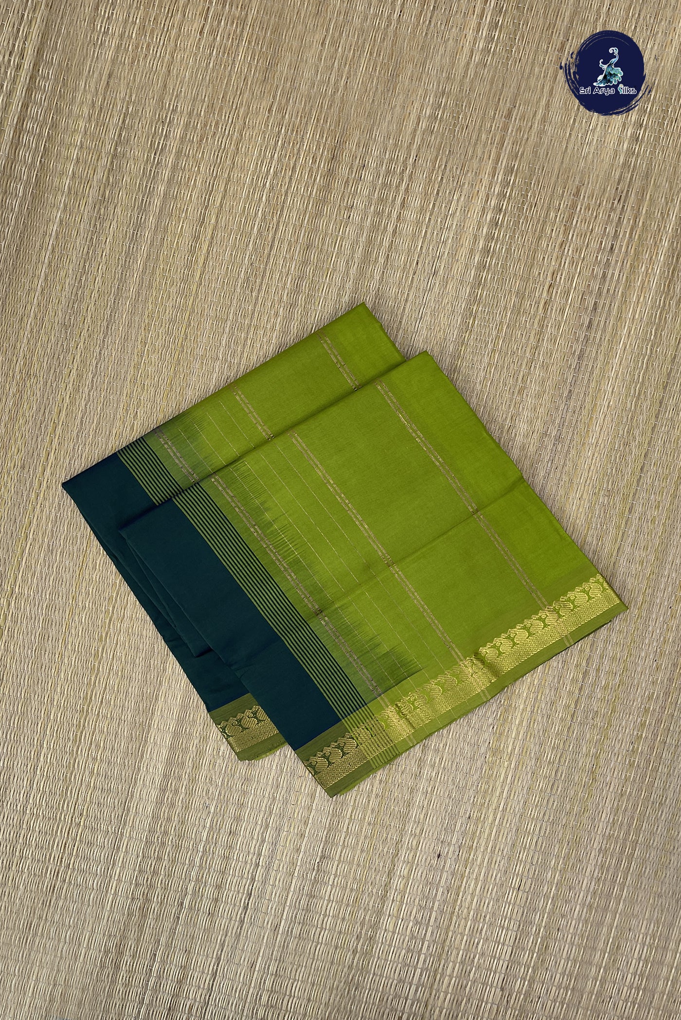 Dark Green Kanchi Semi Silk Cotton Saree With Plain Pattern