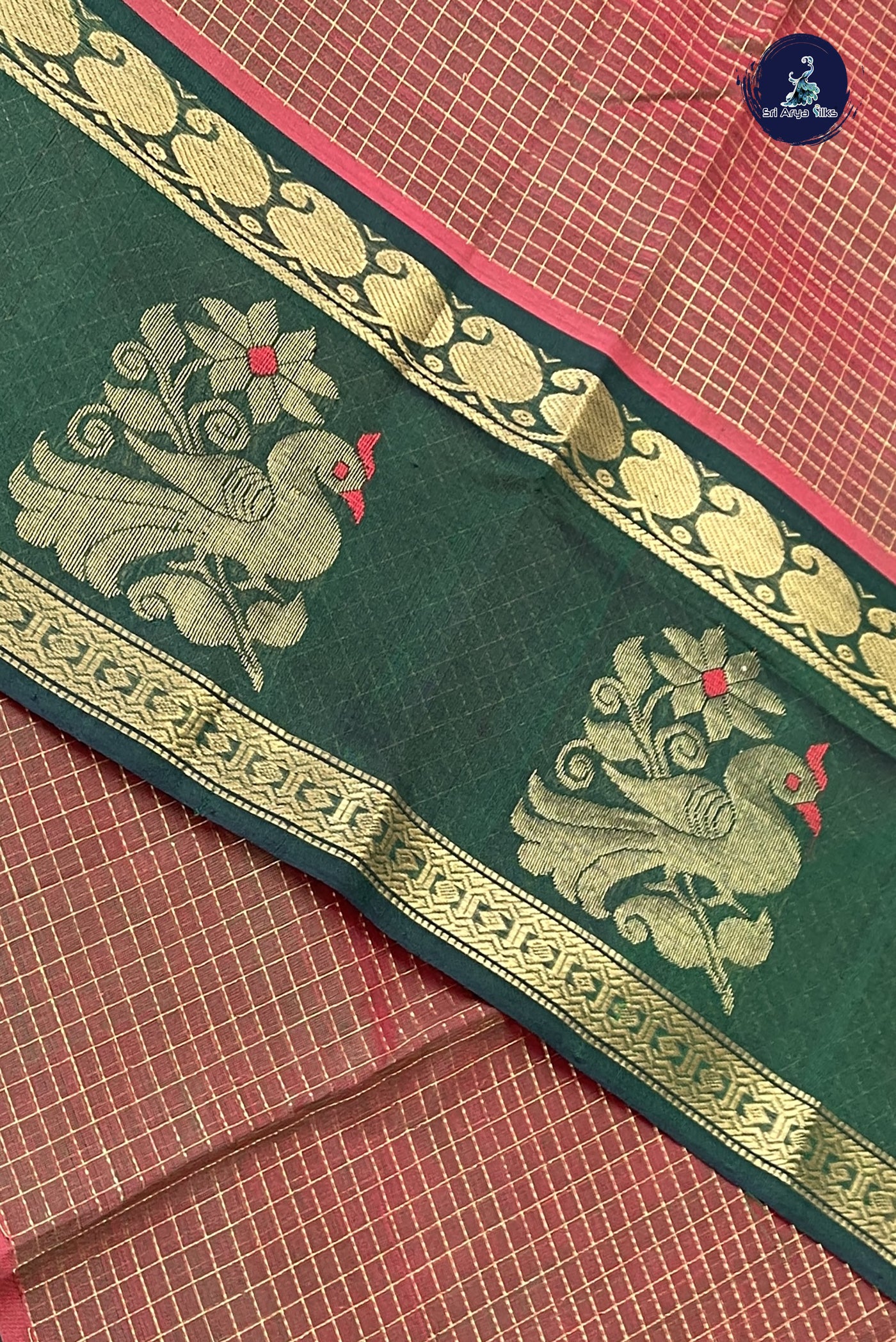 Manthulir Checked Saree With Zari Checked Pattern