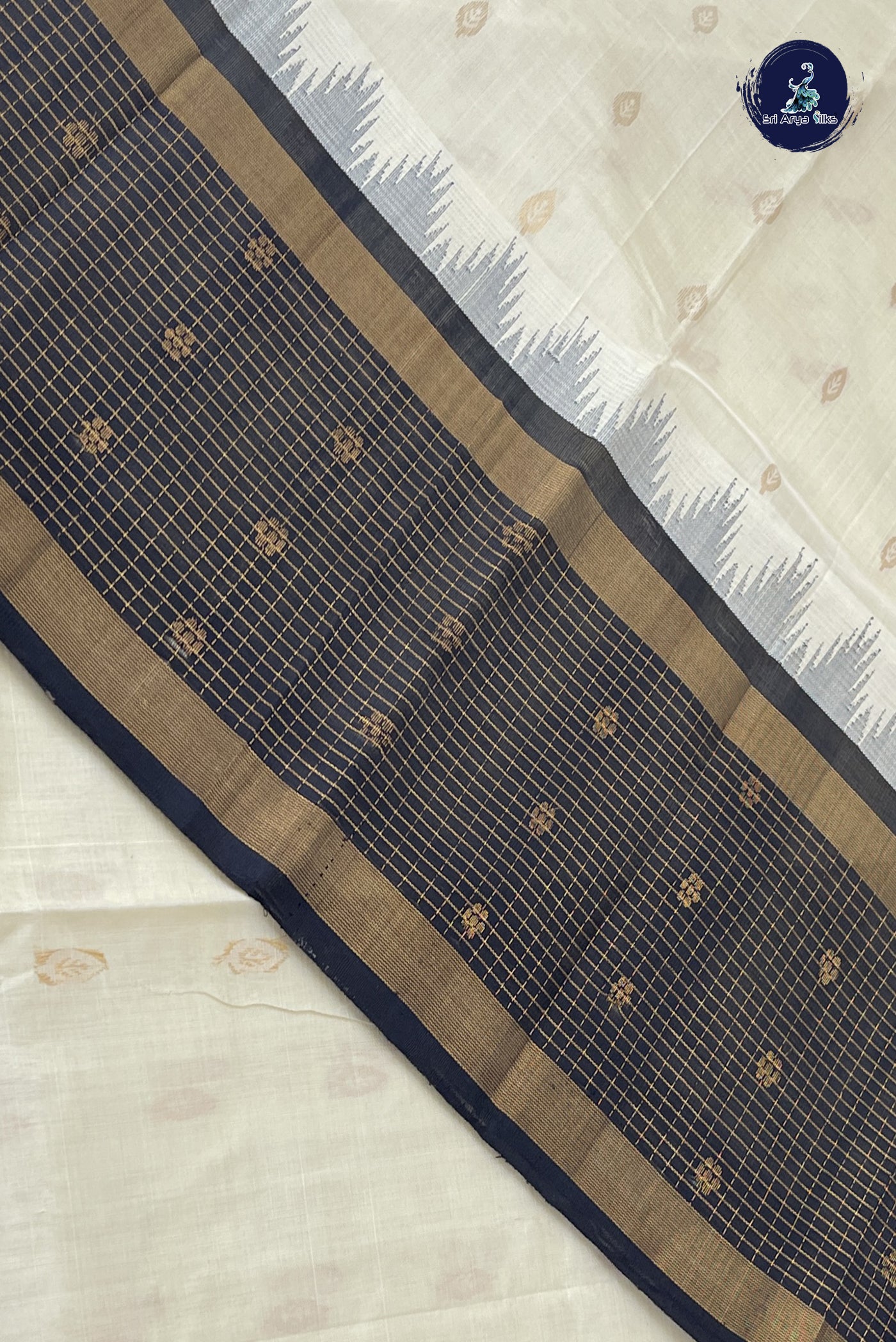 Off White Korvai Silk Cotton Saree With Zari Buttas Pattern