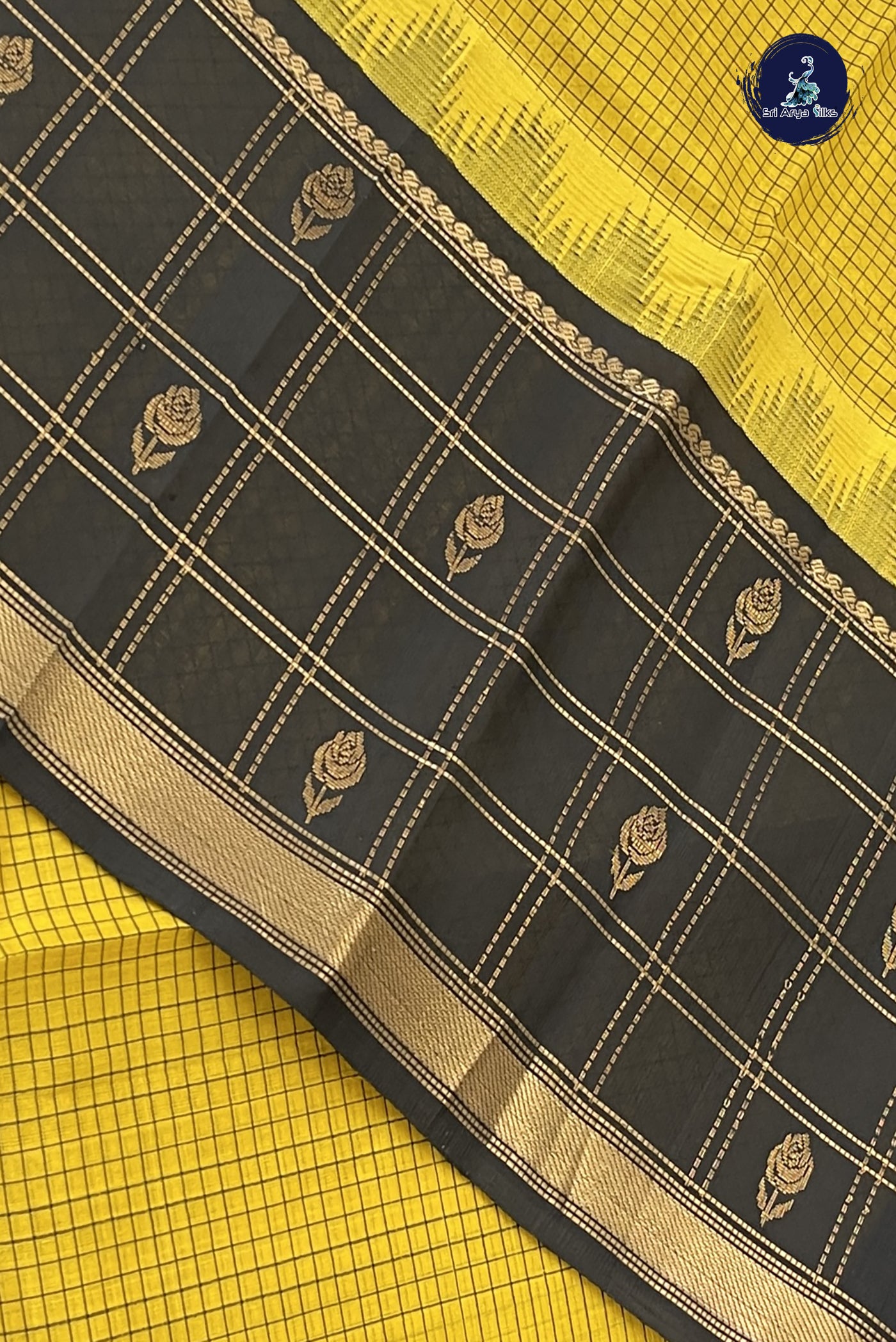 Yellow Checked Saree With Checked Pattern