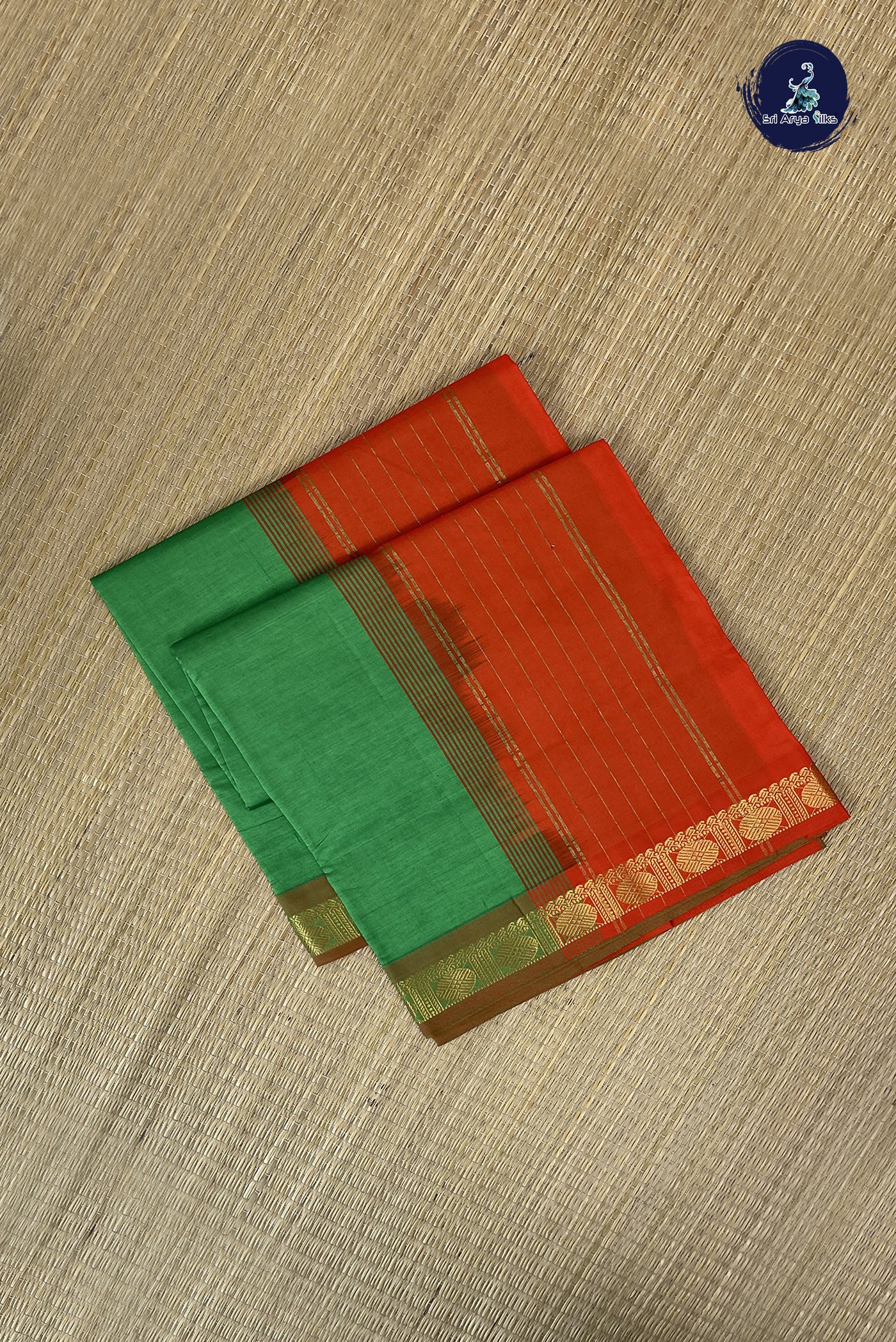 Parrot Green Kanchi Semi Silk Cotton Saree With Plain Pattern