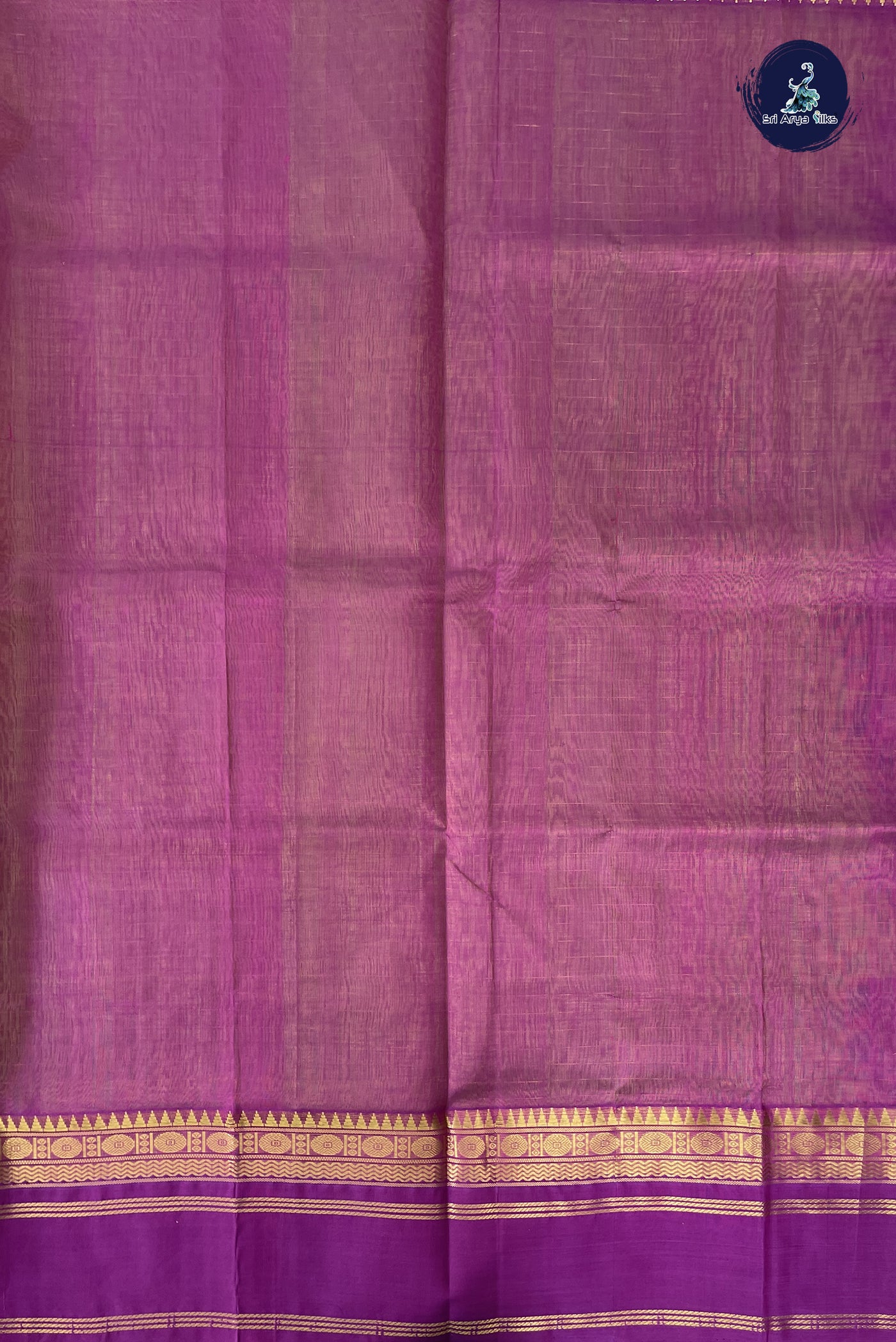 Flurocent Green Checked Saree With Zari Checked Pattern