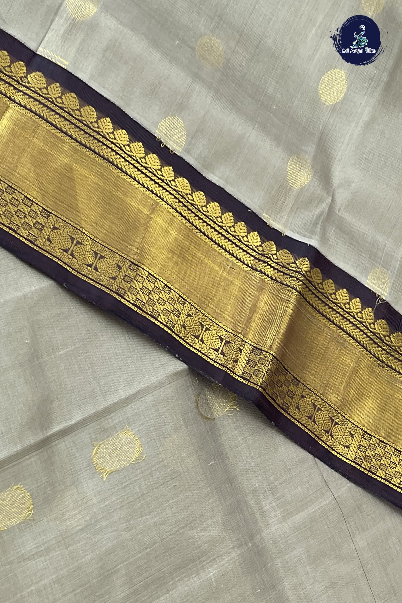 Grey Korvai Silk Cotton Saree With Zari Buttas Pattern