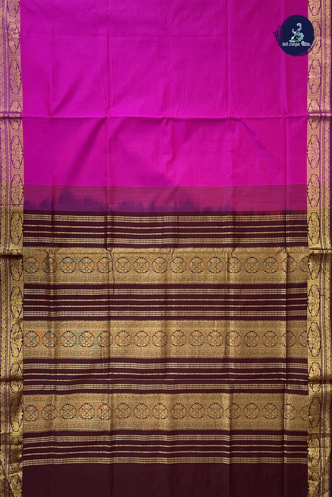 Magenta Kanchi Semi Silk Cotton Saree With Plain Pattern