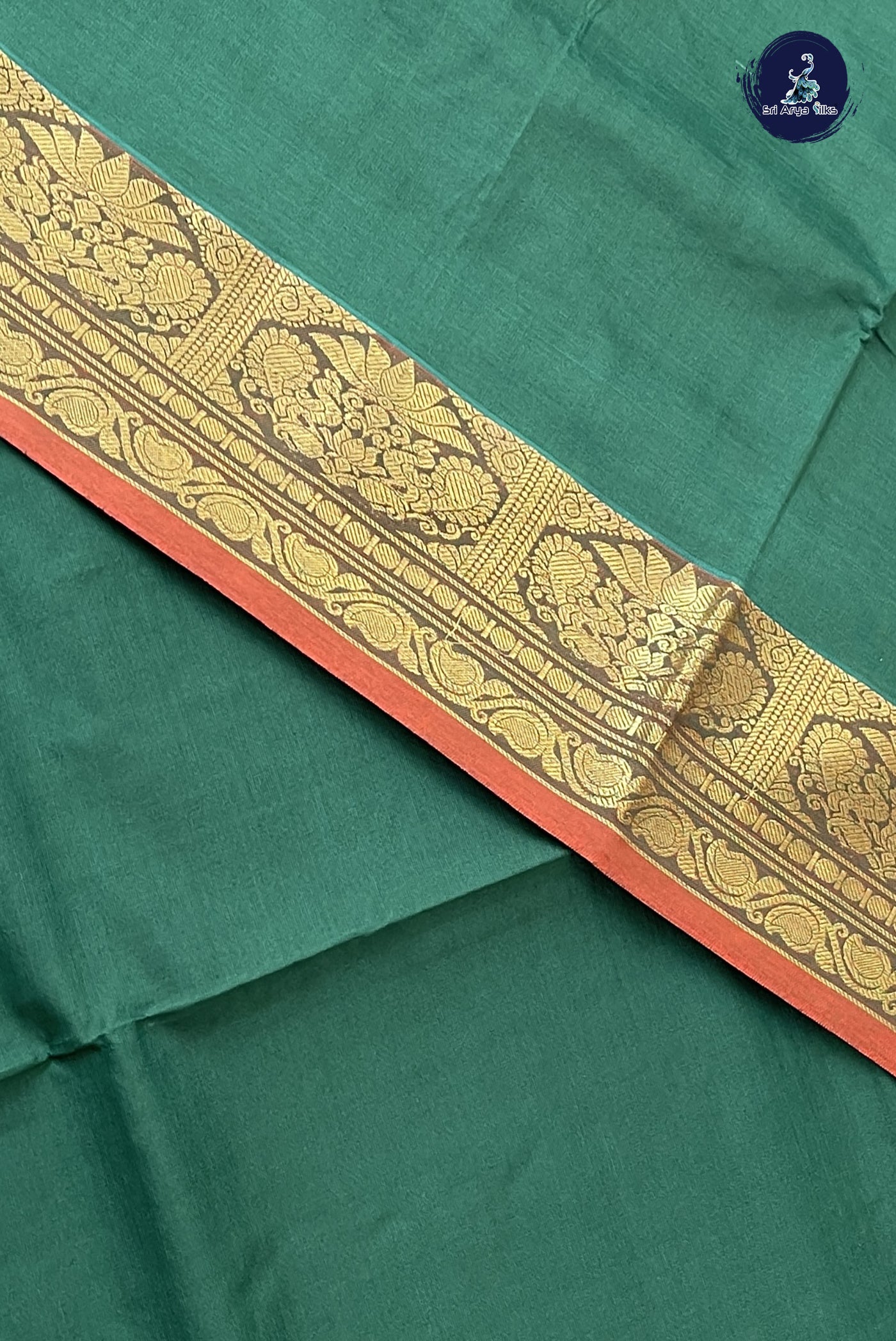 Dark Green Kanchi Semi Silk Cotton Saree With Plain Pattern