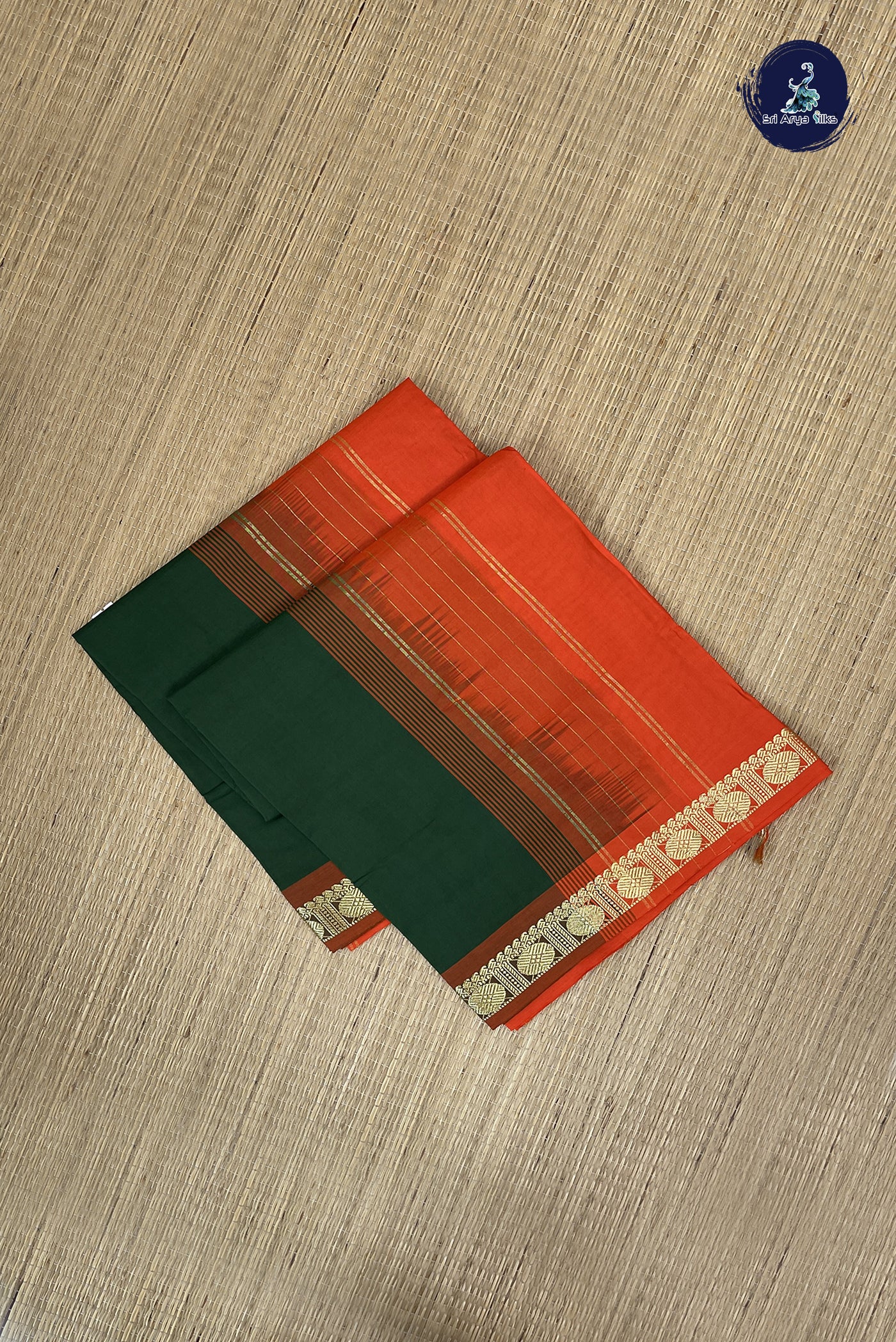 Dark Green Kanchi Semi Silk Cotton Saree With Plain Pattern