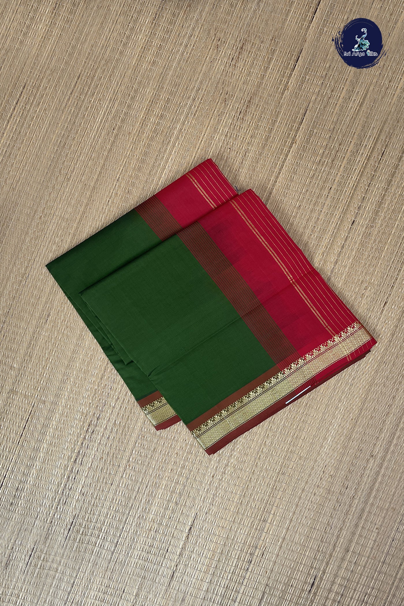 Green Kanchi Semi Silk Cotton Saree With Plain Pattern