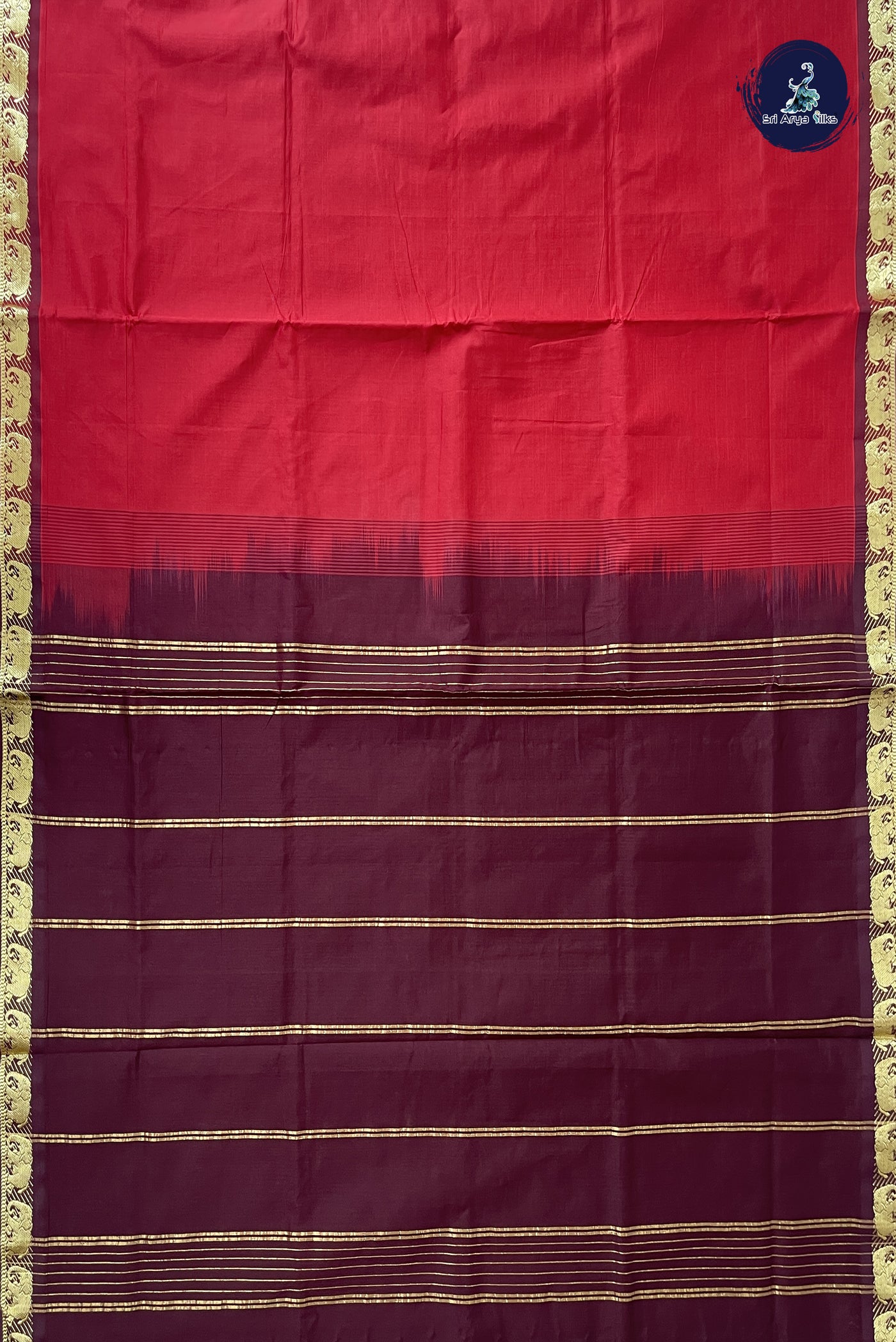 Arakku Kanchi Semi Silk Cotton Saree With Plain Pattern