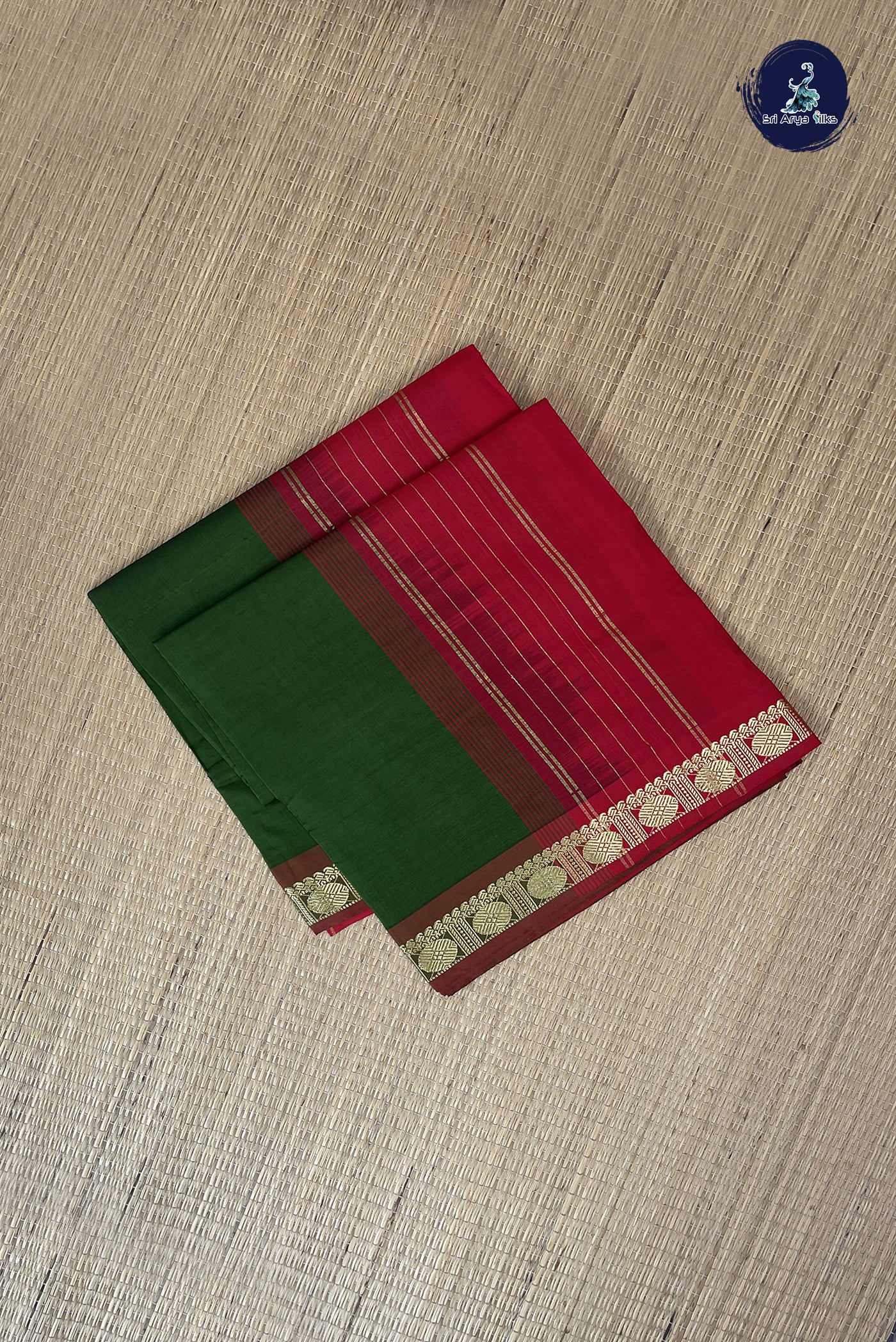 Green Kanchi Semi Silk Cotton Saree With Plain Pattern
