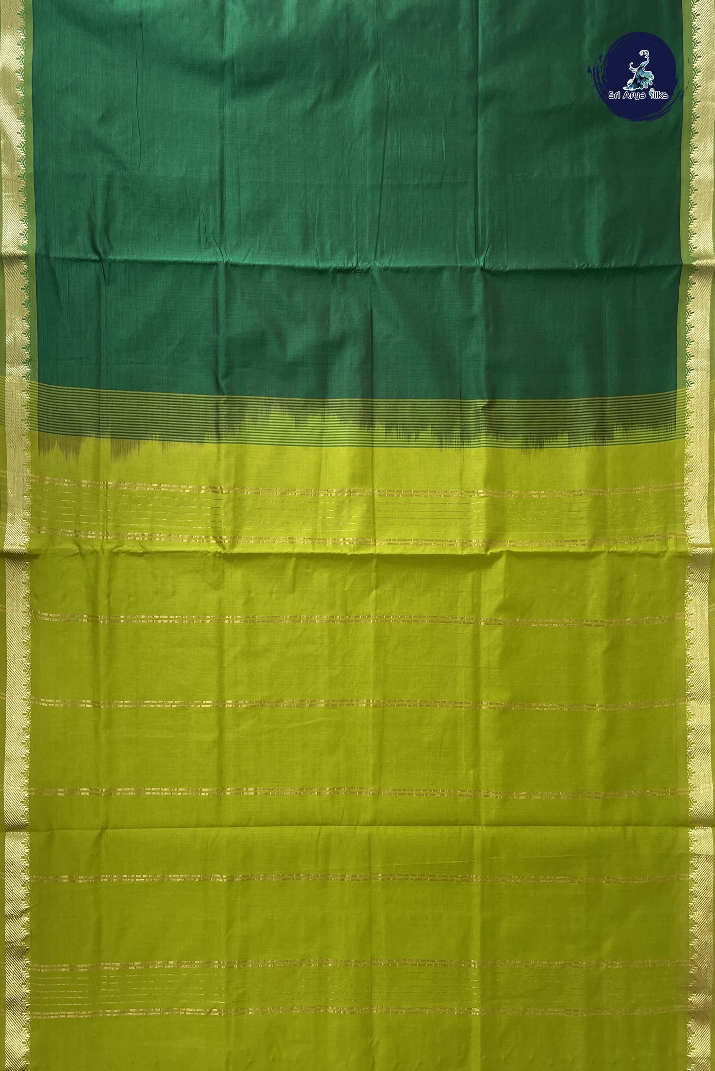 Green Kanchi Semi Silk Cotton Saree With Plain Pattern